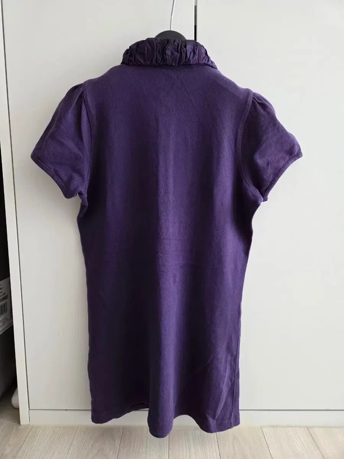 버버리 셔링 카라티셔츠 상품이미지3