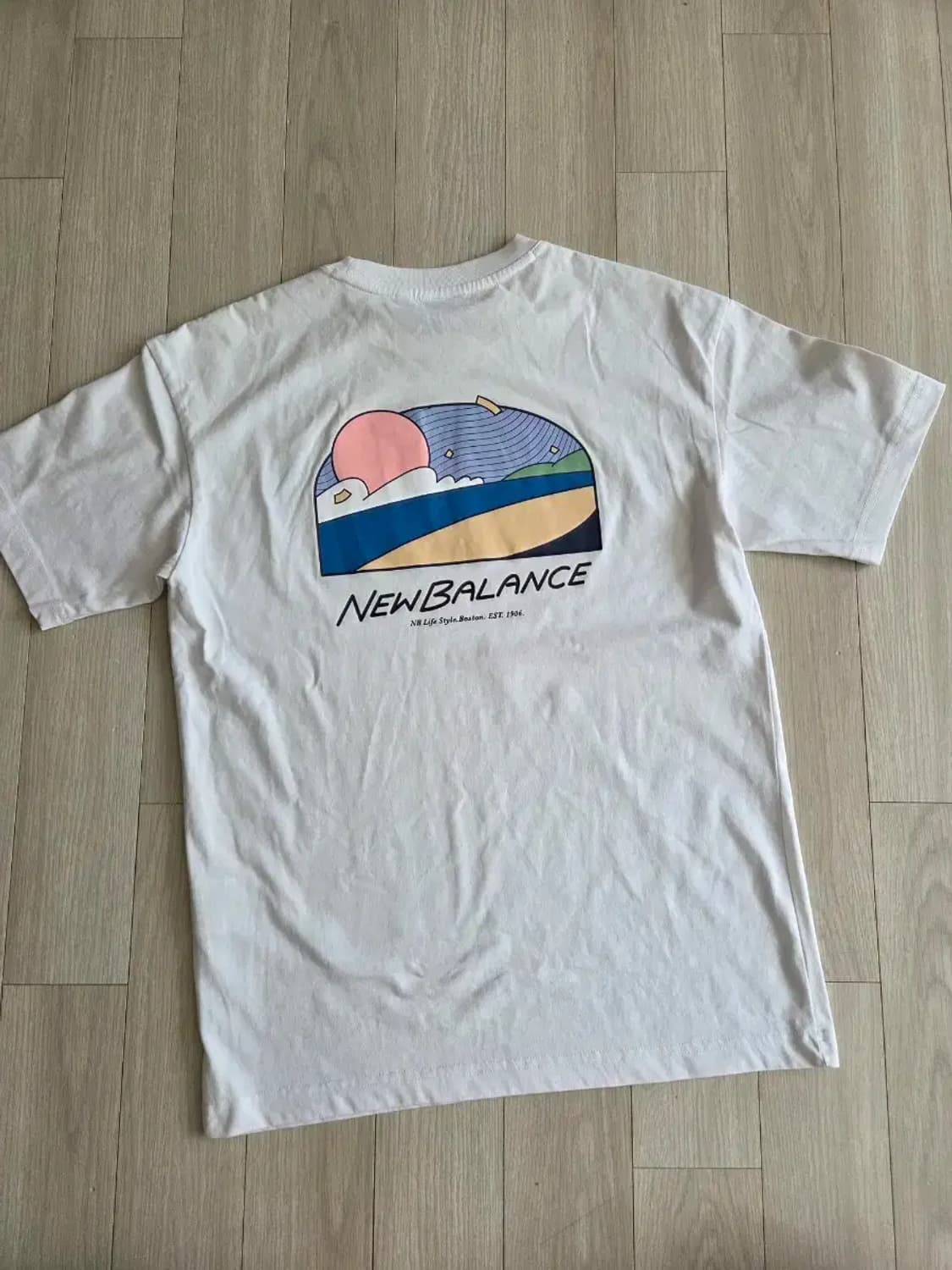 뉴발란스 반팔티셔츠 상품이미지3