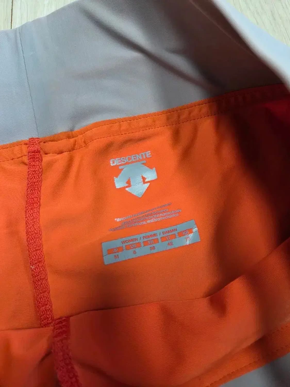 데상트 쇼츠 반바지 상품이미지2