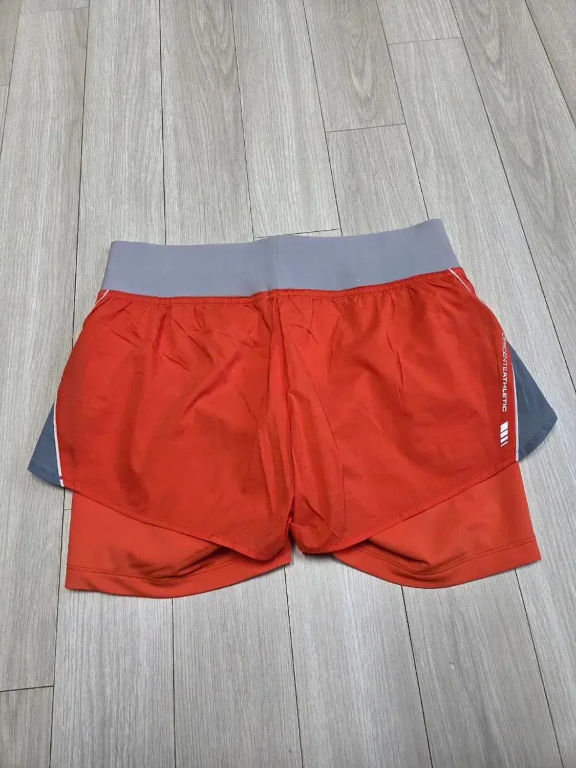 데상트 쇼츠 반바지 상품이미지3