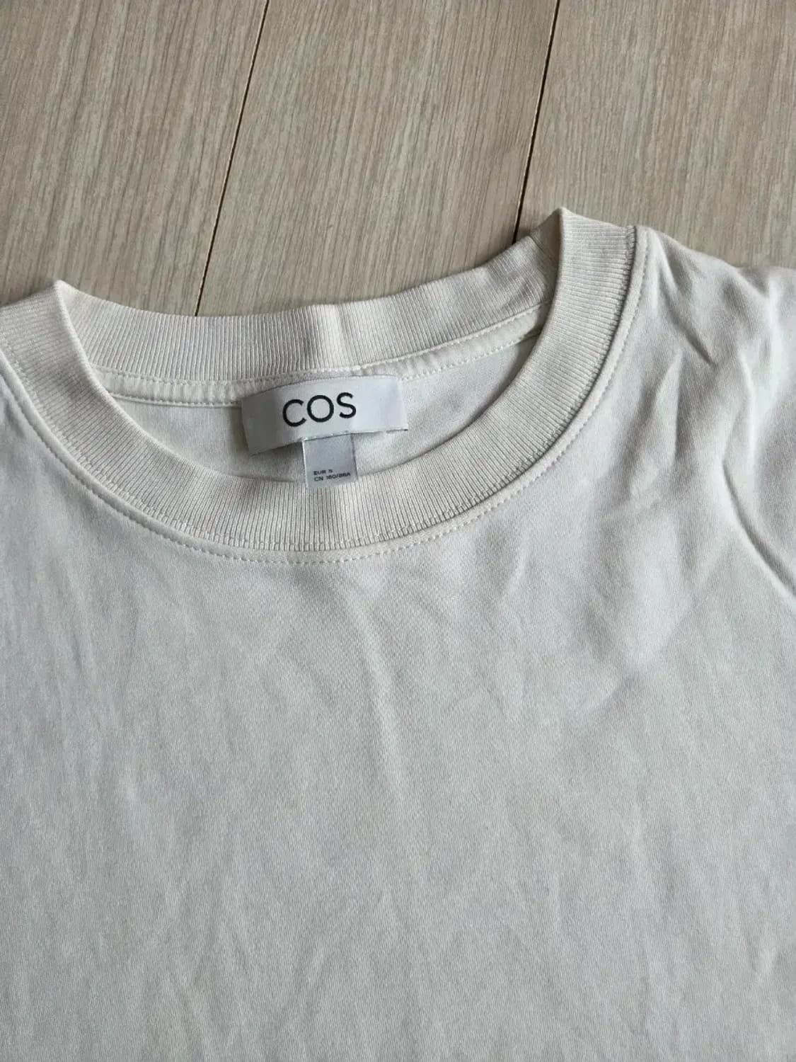 cos 코스 반팔티셔츠 상품이미지2