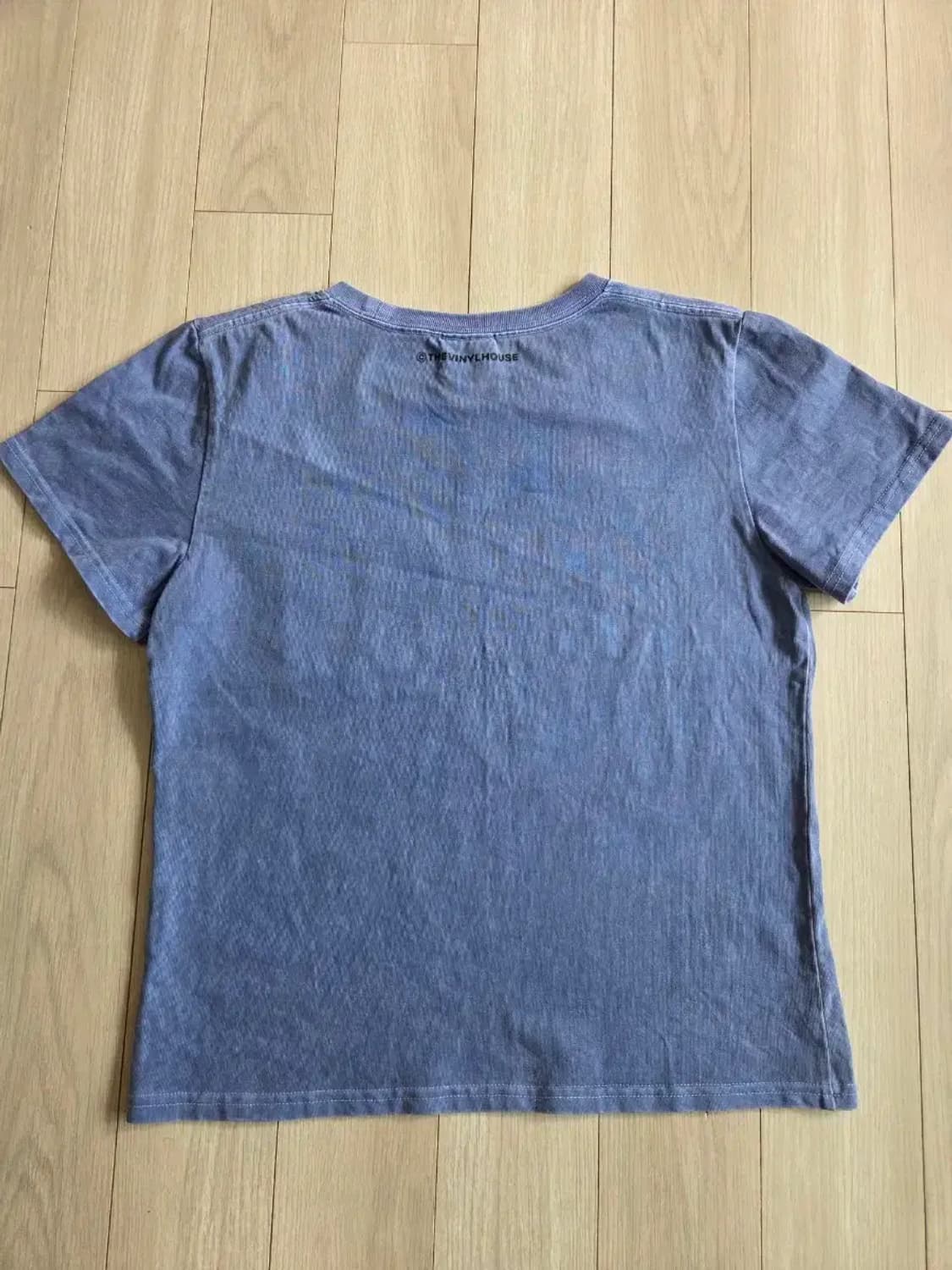 더바이닐하우스 반팔티셔츠 상품이미지2