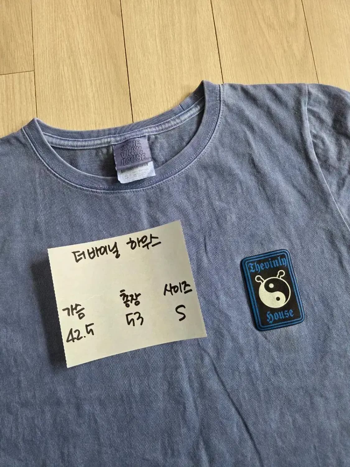 더바이닐하우스 반팔티셔츠 상품이미지3