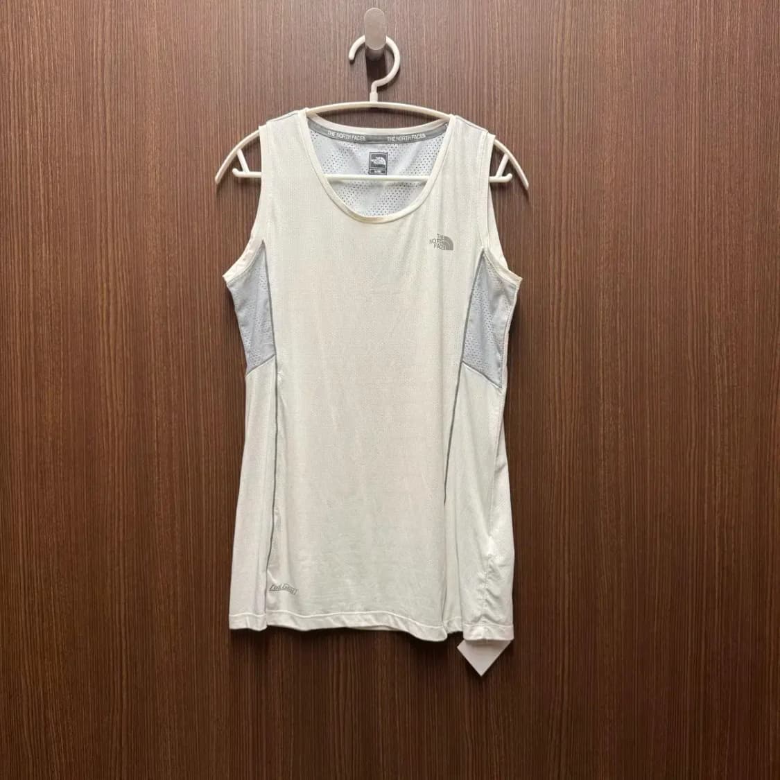 노스페이스 기능성 민소매 나시 상품이미지1