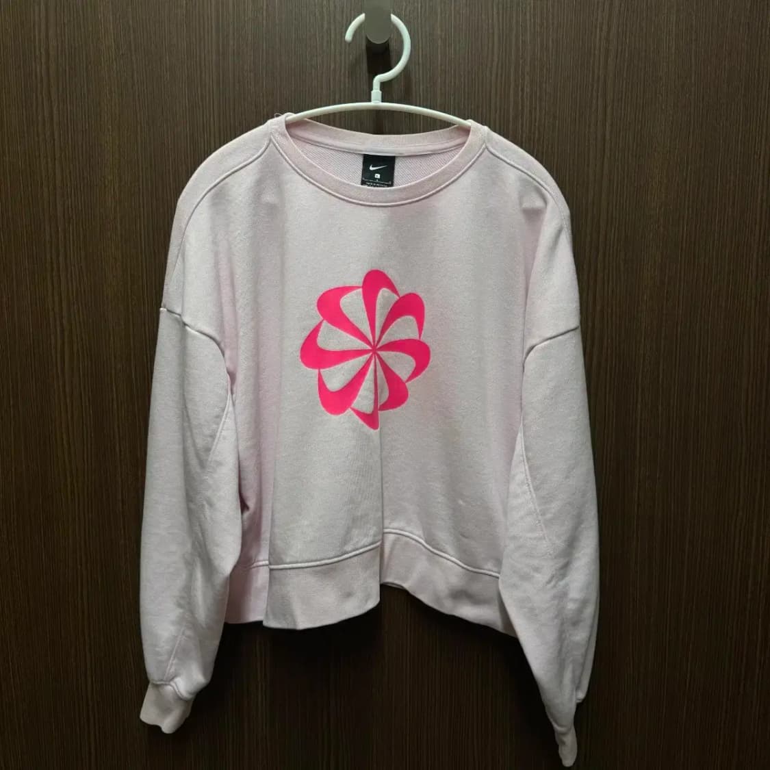 나이키 맨투맨 상품이미지1