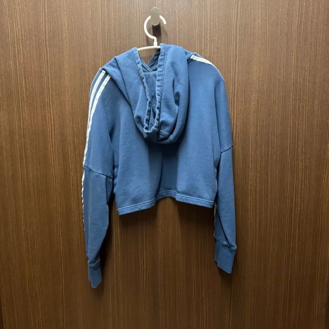 아디다스 크롭 후드티셔츠 상품이미지4