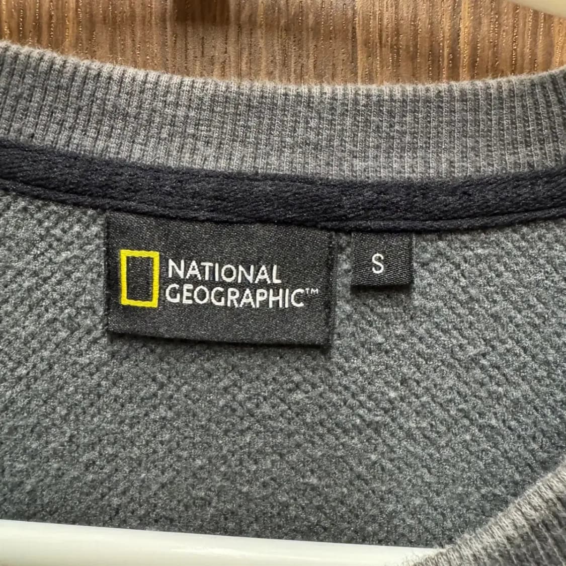 내셔널지오그래픽 맨투맨 상품이미지2