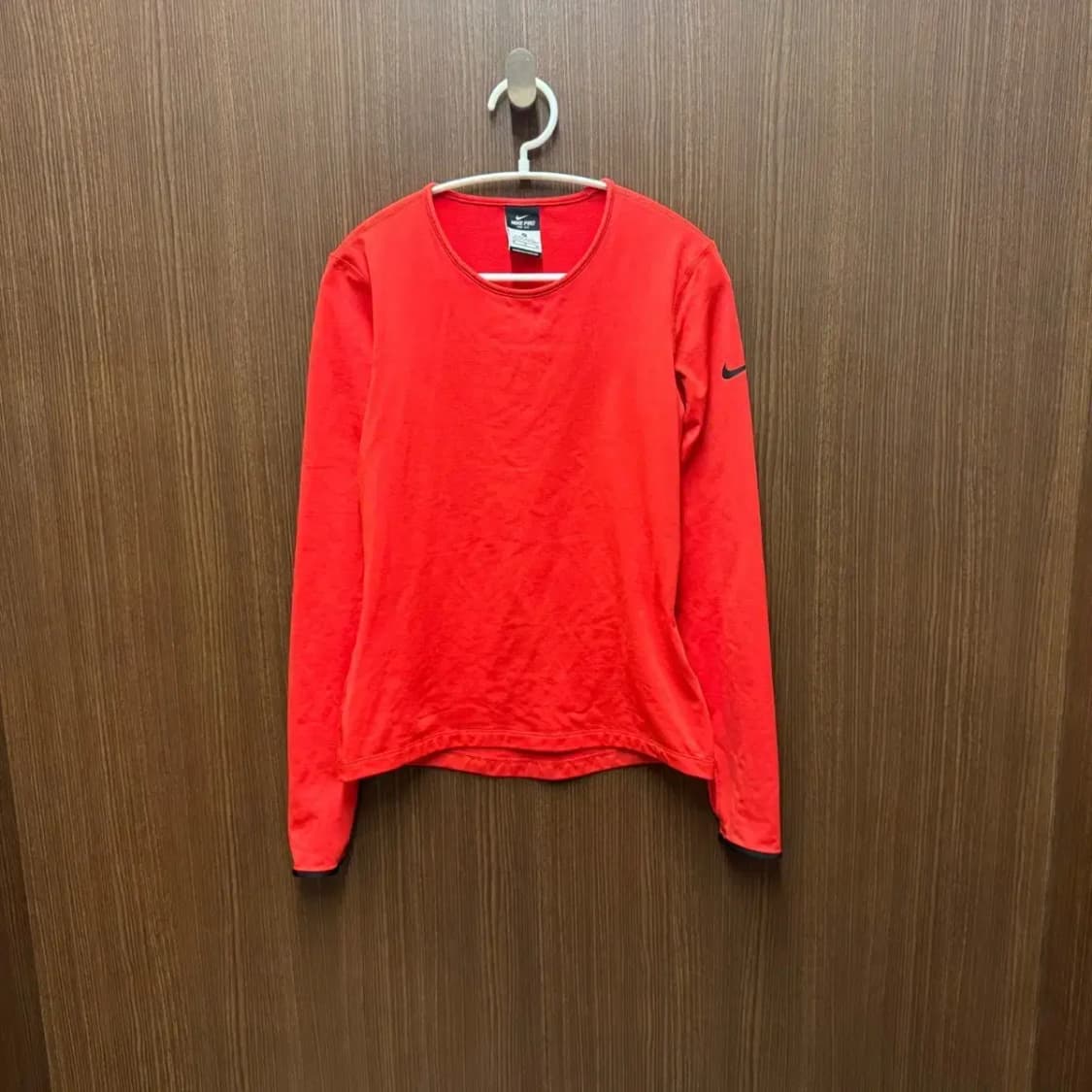 나이키 프로 긴팔티셔츠 상품이미지1