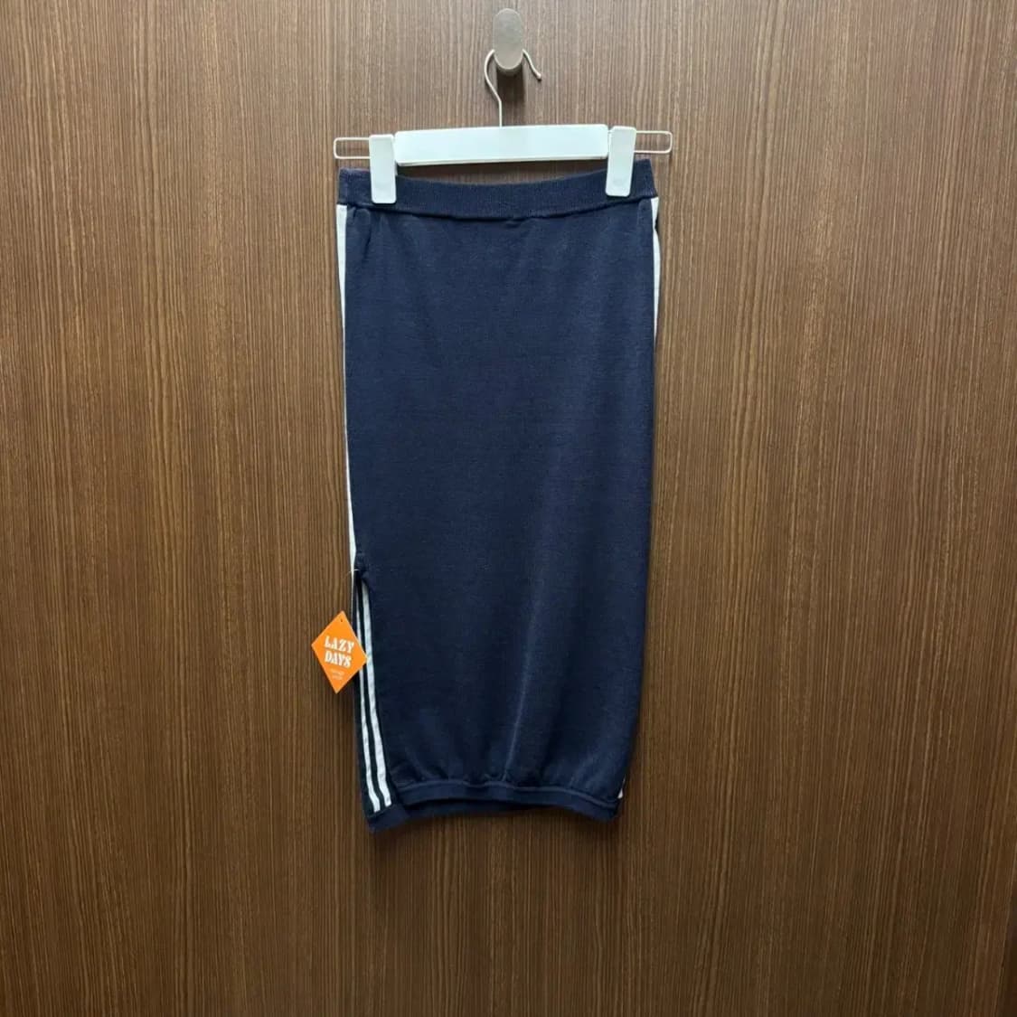 아디다스 미디스커트 치마 상품이미지4