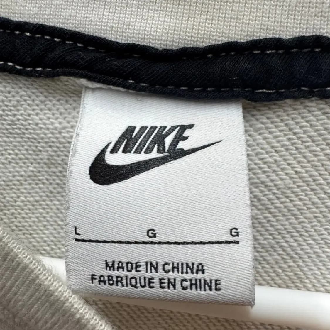 나이키 맨투맨 상품이미지2