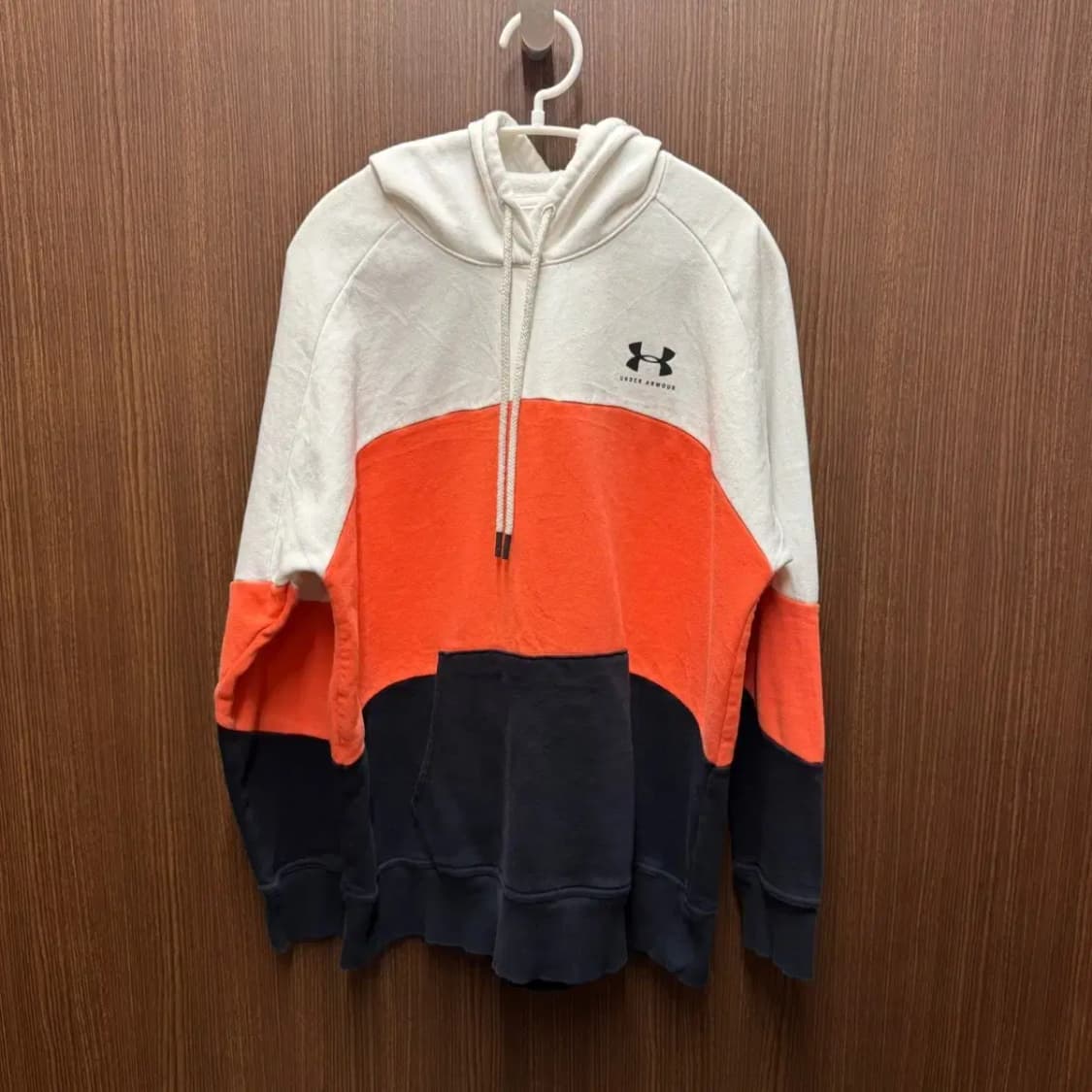 언더아머 후드티셔츠 상품이미지1