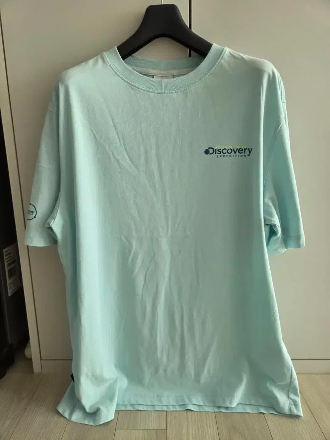 디스커버리 반팔티셔츠 상품이미지1