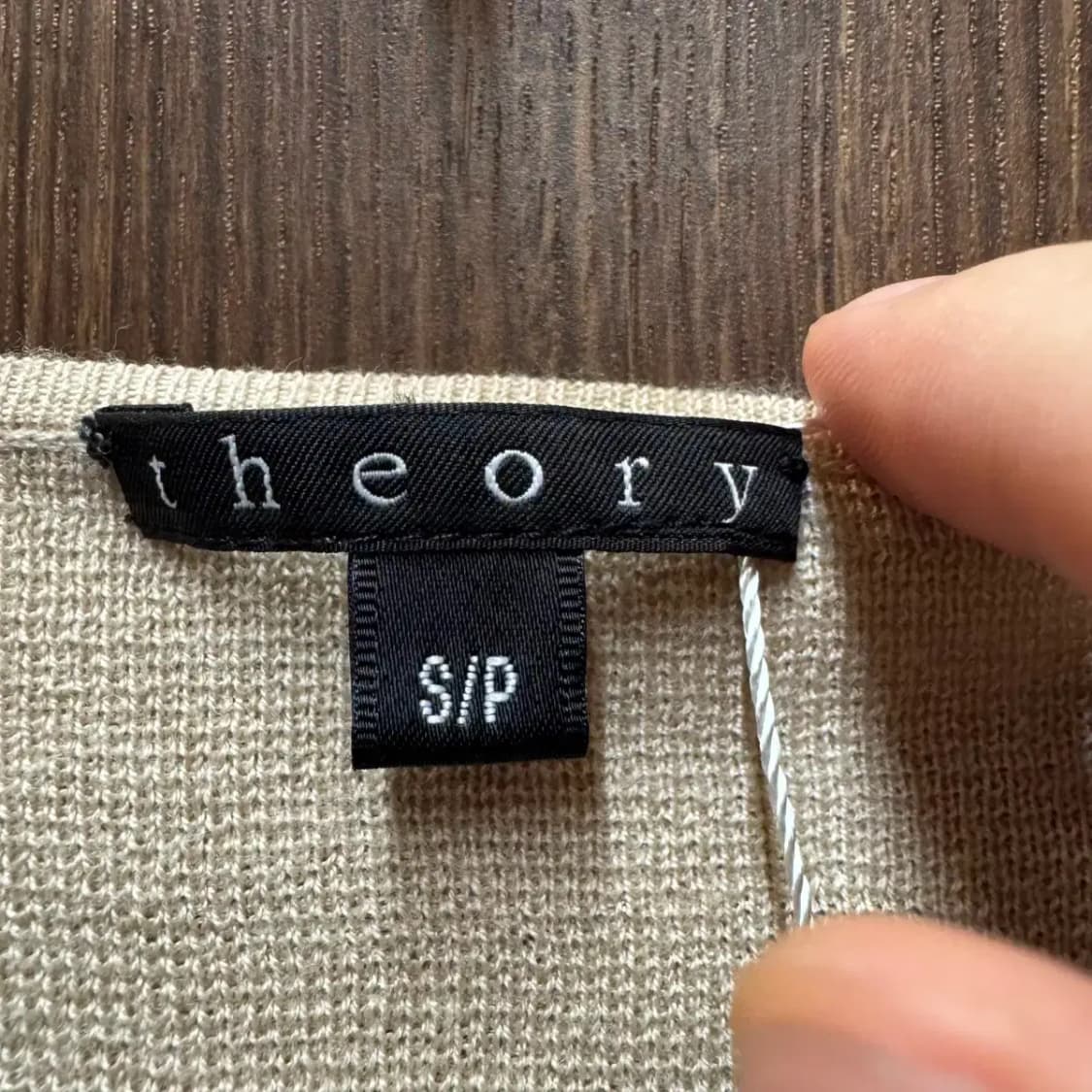 띠어리 니트 상품이미지2