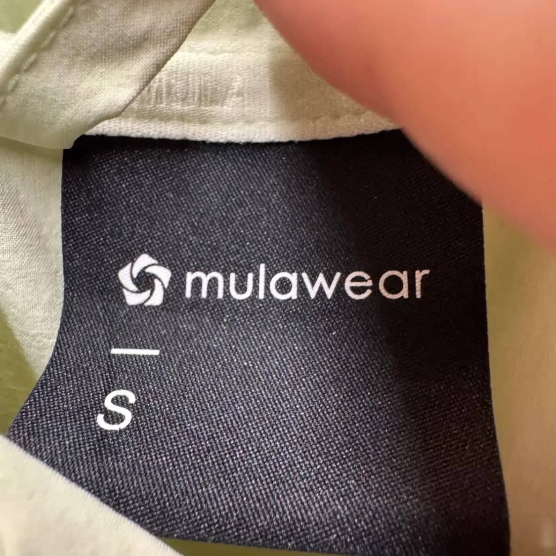 뮬라웨어 바람막이 후드점퍼 상품이미지2