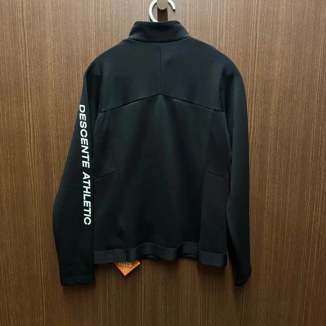 데상트 집업 상품이미지4