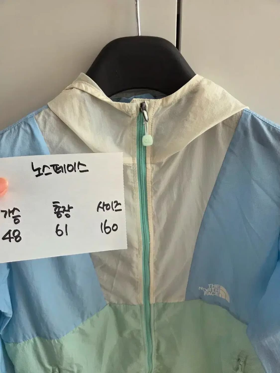 노스페이스 초경량 바람막이 상품이미지4