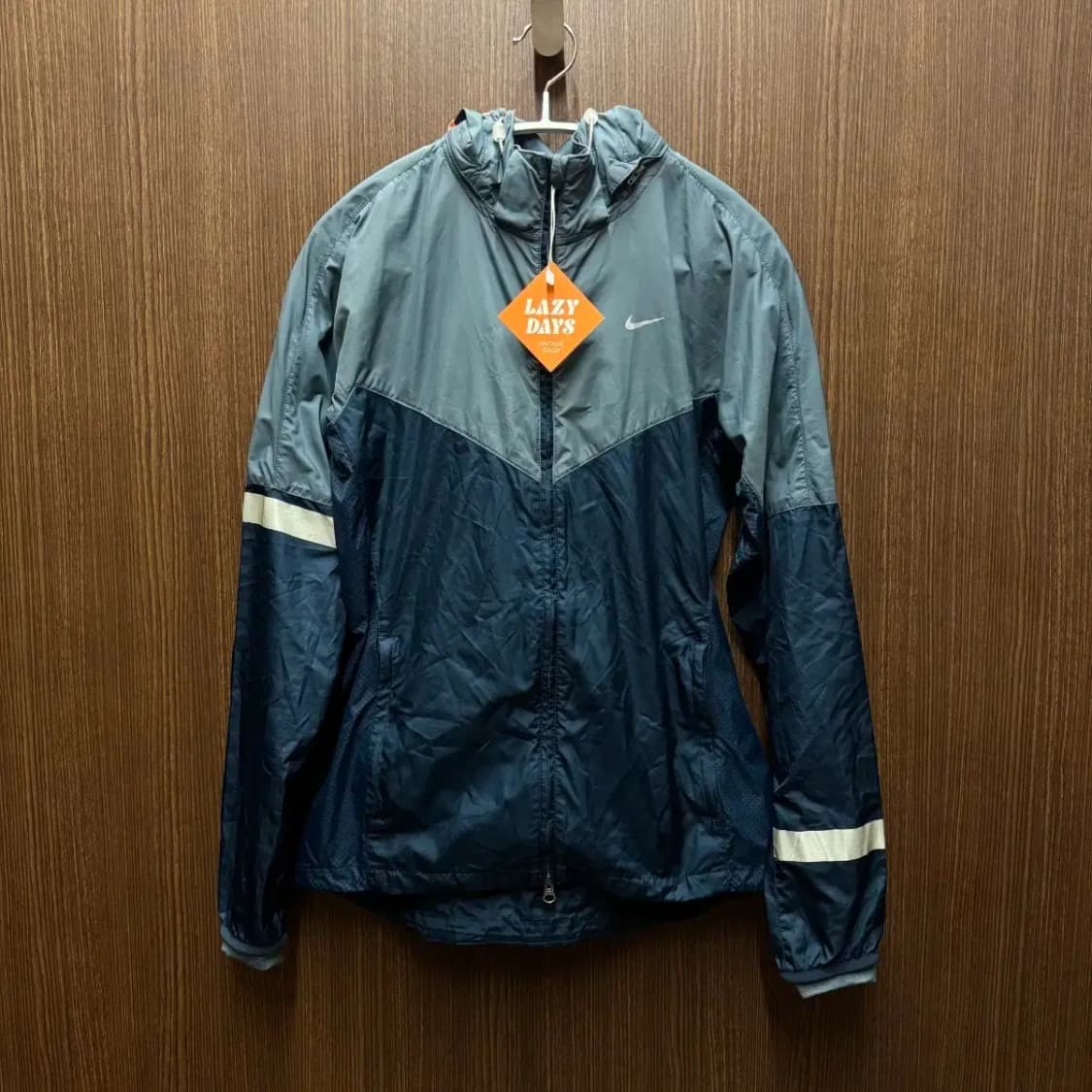 나이키 바람막이 상품이미지1