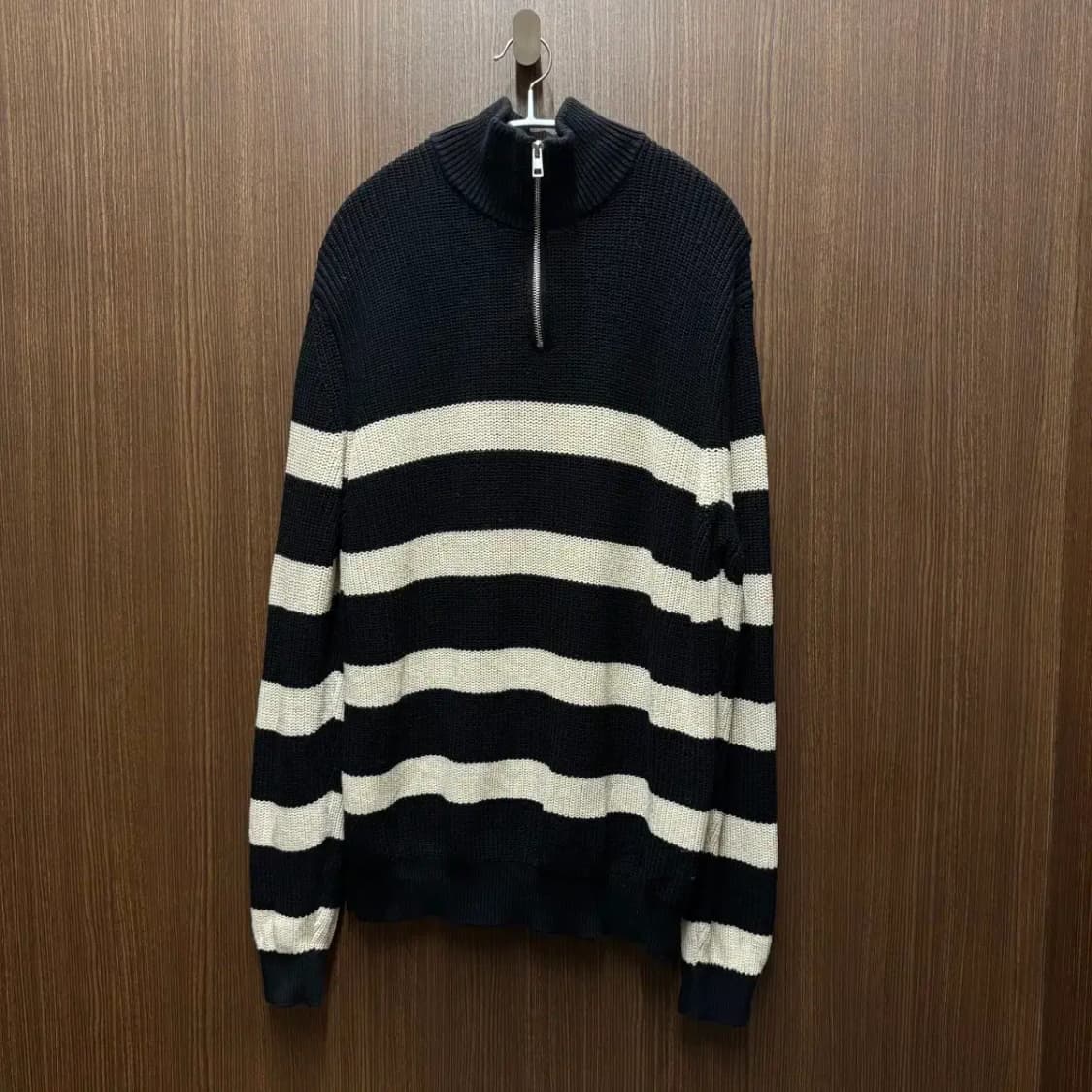 자라 반집업 니트 상품이미지1