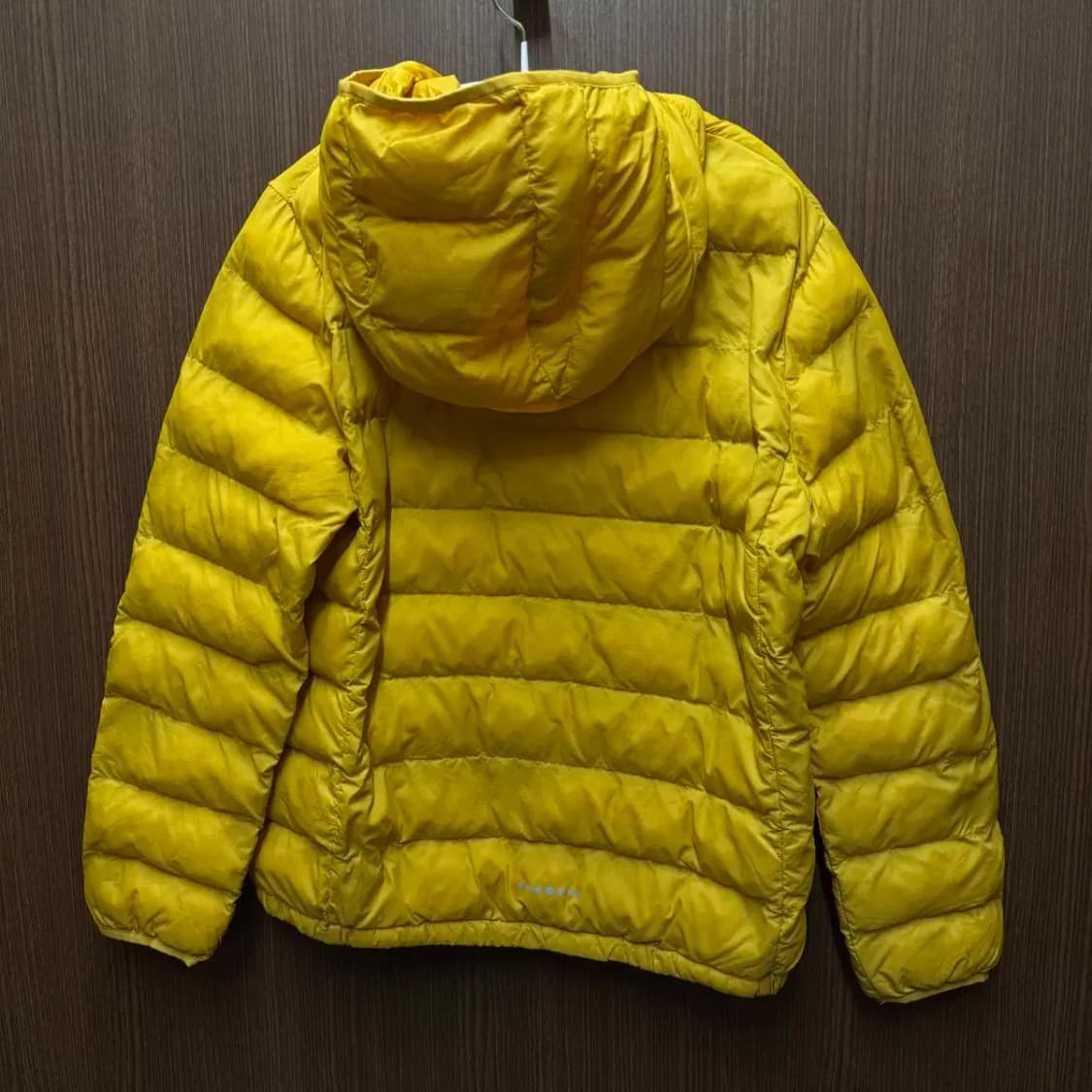 유니클로 경량 패딩 160 상품이미지4