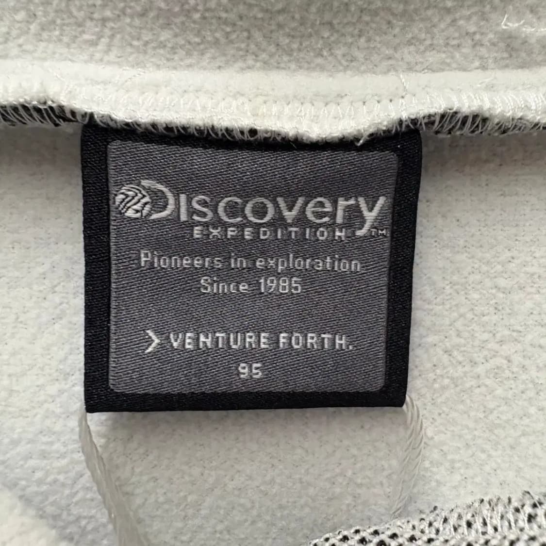 디스커버리 후드티셔츠 상품이미지2