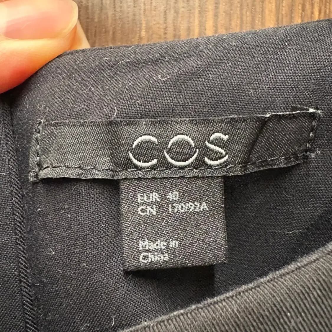 코스 cos 블랙원피스 상품이미지2