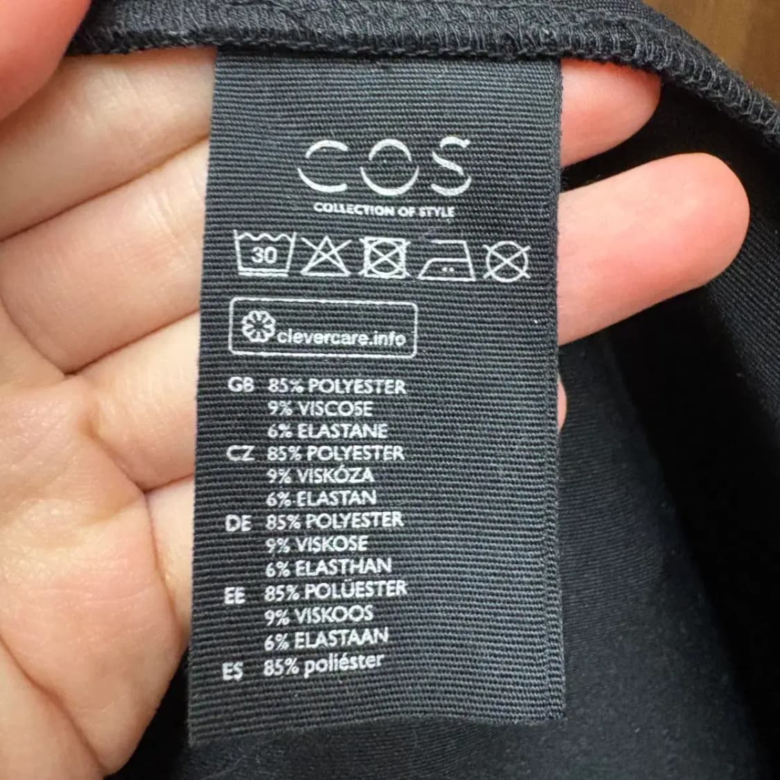 코스 cos 블랙원피스 상품이미지3