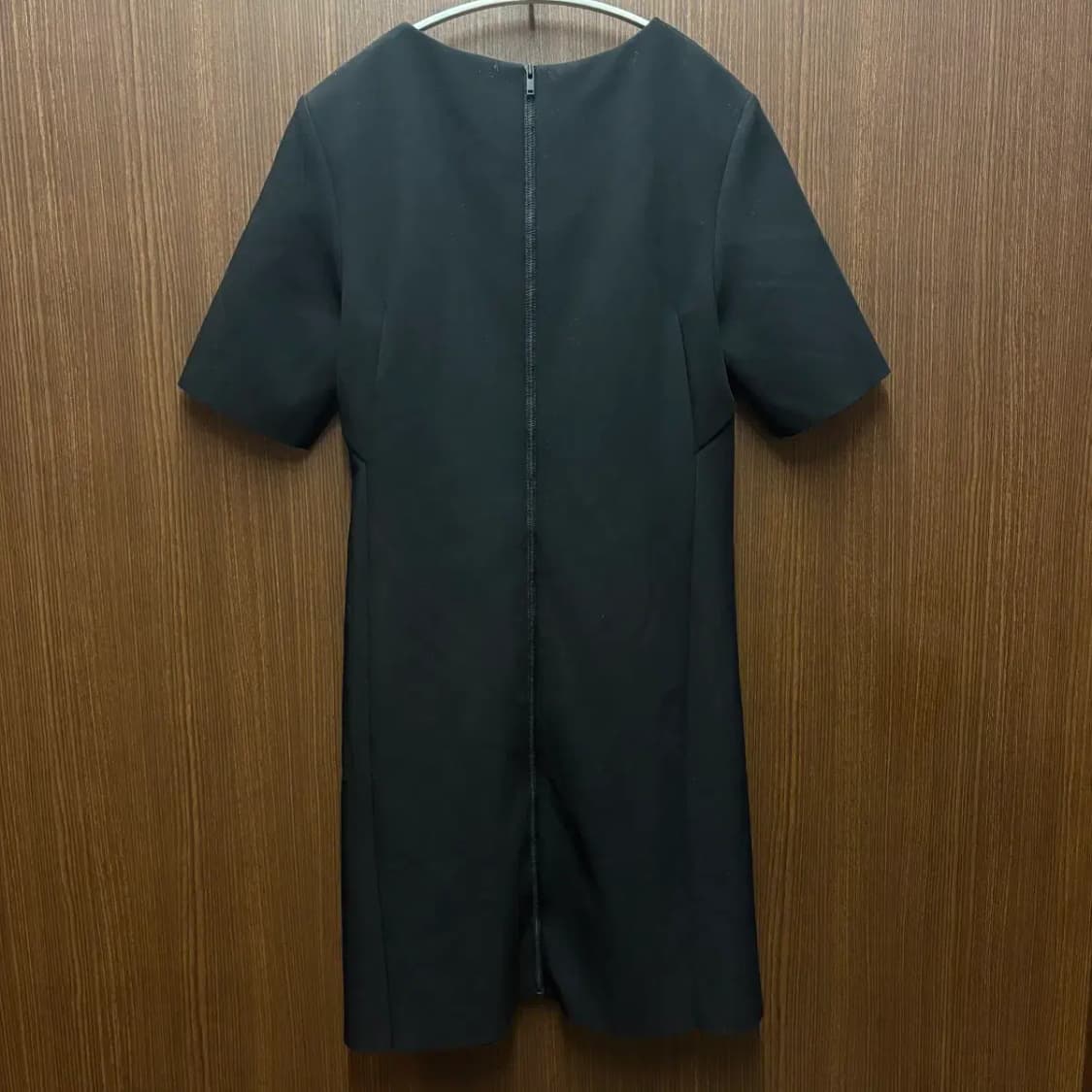 코스 cos 블랙원피스 상품이미지4