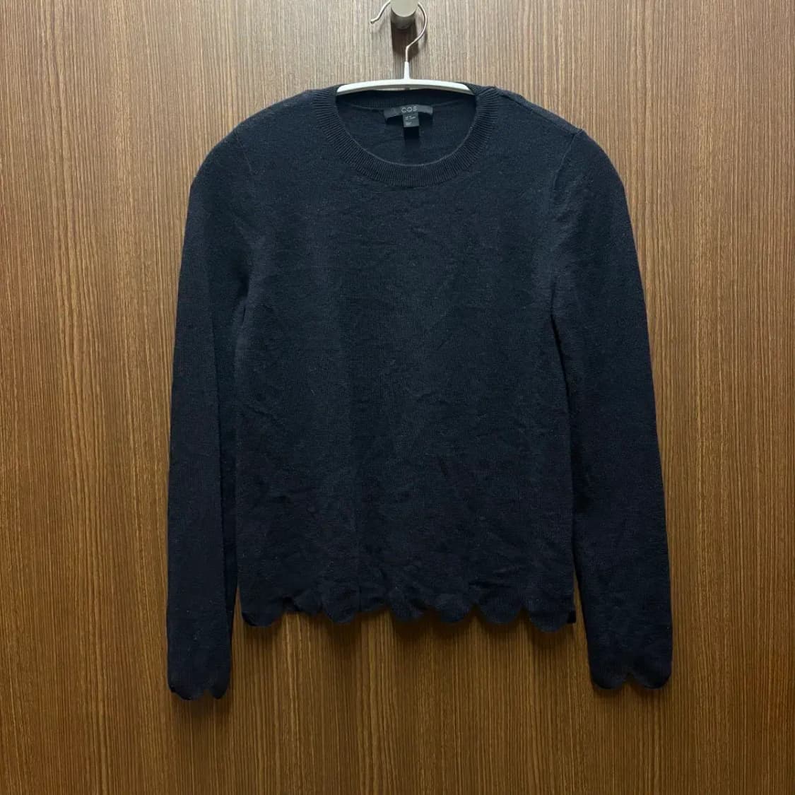 코스 cos 울100% 니트 상품이미지1