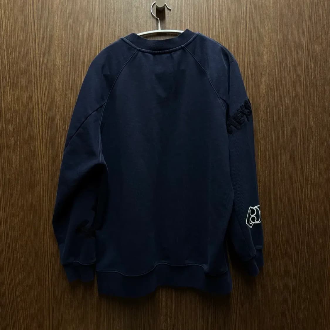 럭키슈에뜨 롱 맨투맨 상품이미지3