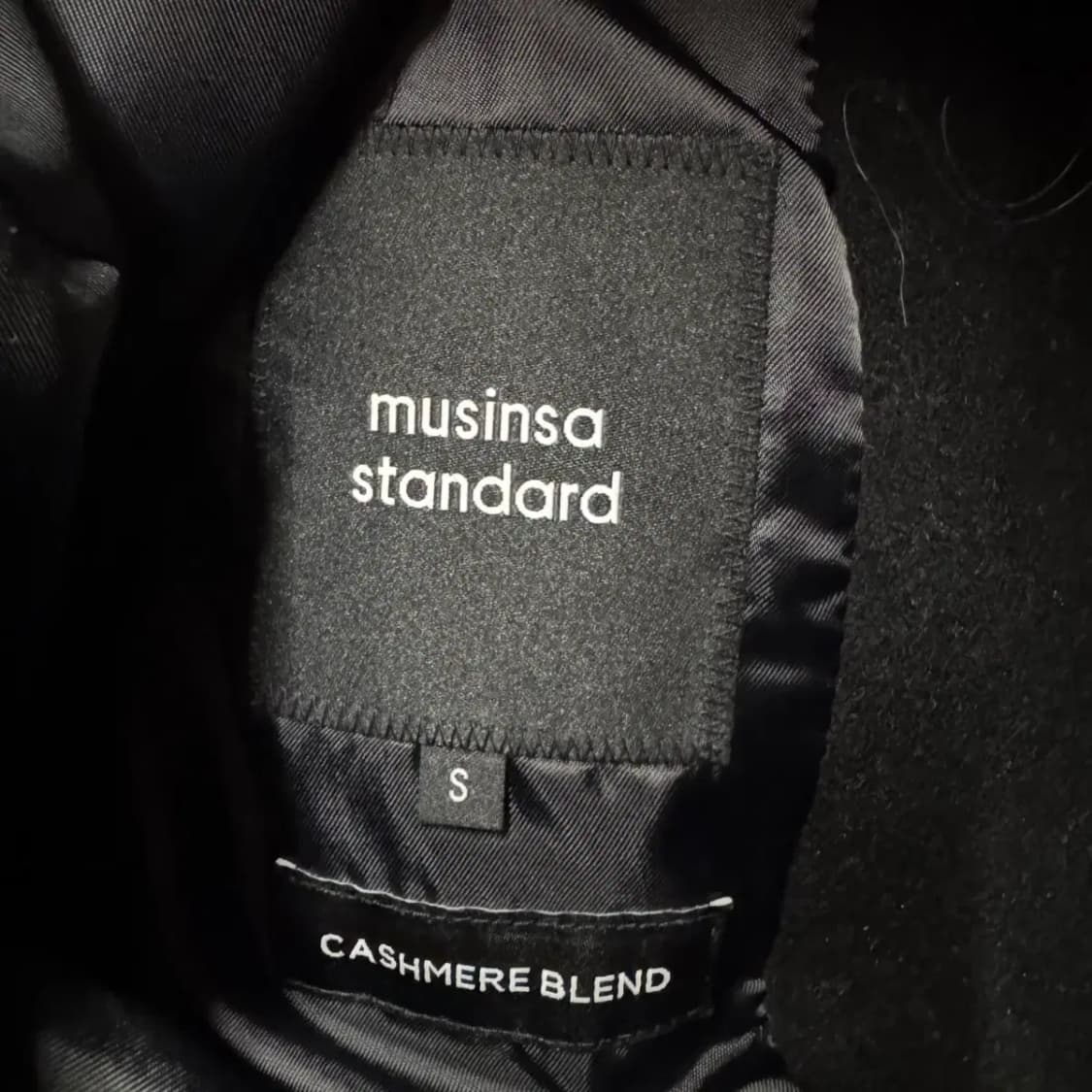 무신사 스탠다드 캐시미어 블렌디드 쇼트 맥 코트 상품이미지2