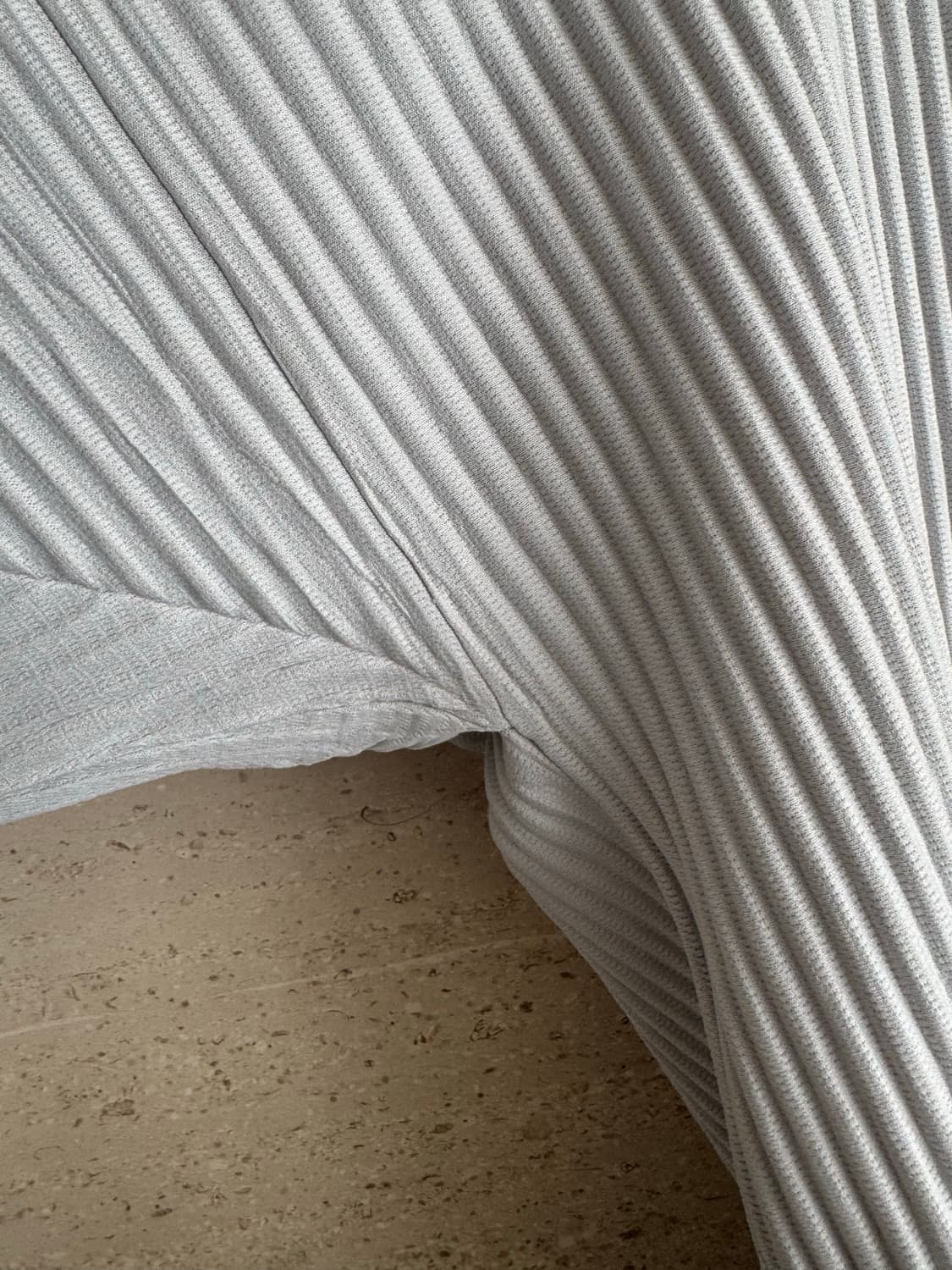 옴므 플리세 플리츠 가디건 그레이 상품이미지4