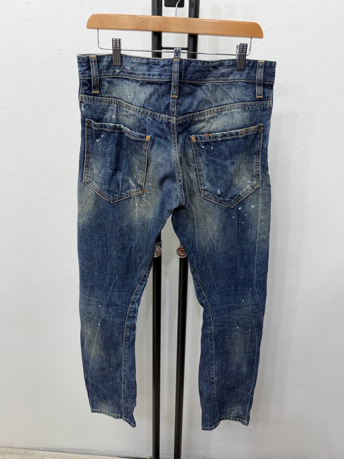 매장판정품) 디스퀘어드2  페인트 데미지 바이커진 청바지 46 상품이미지4