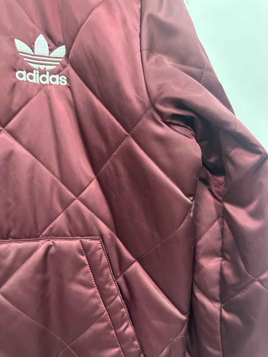 아디다스 버건디 퀄팅 패딩  상품이미지6