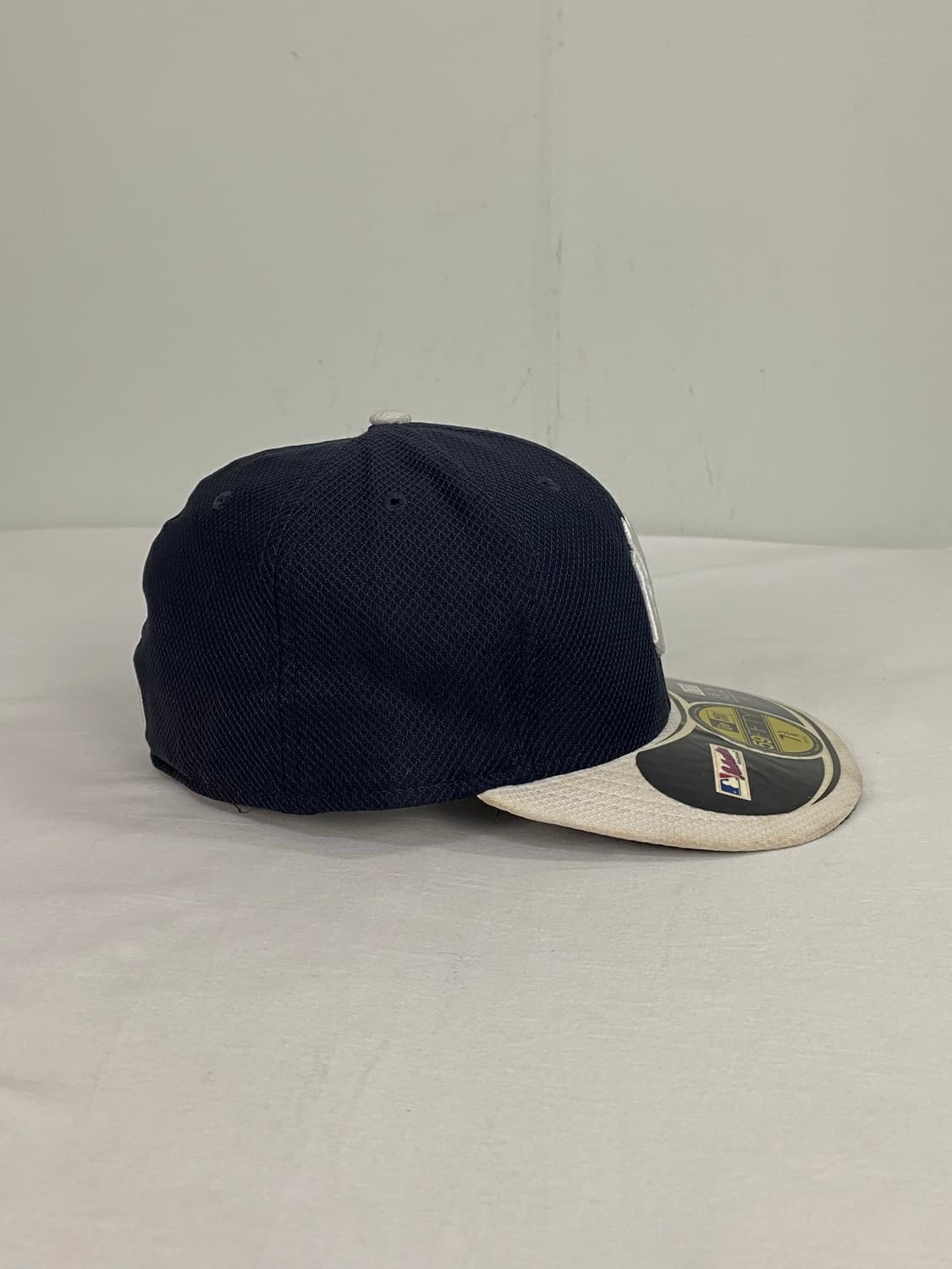 뉴에라 뉴욕양키즈 투톤 어센틱 스냅백 캡 7 3/8 상품이미지2