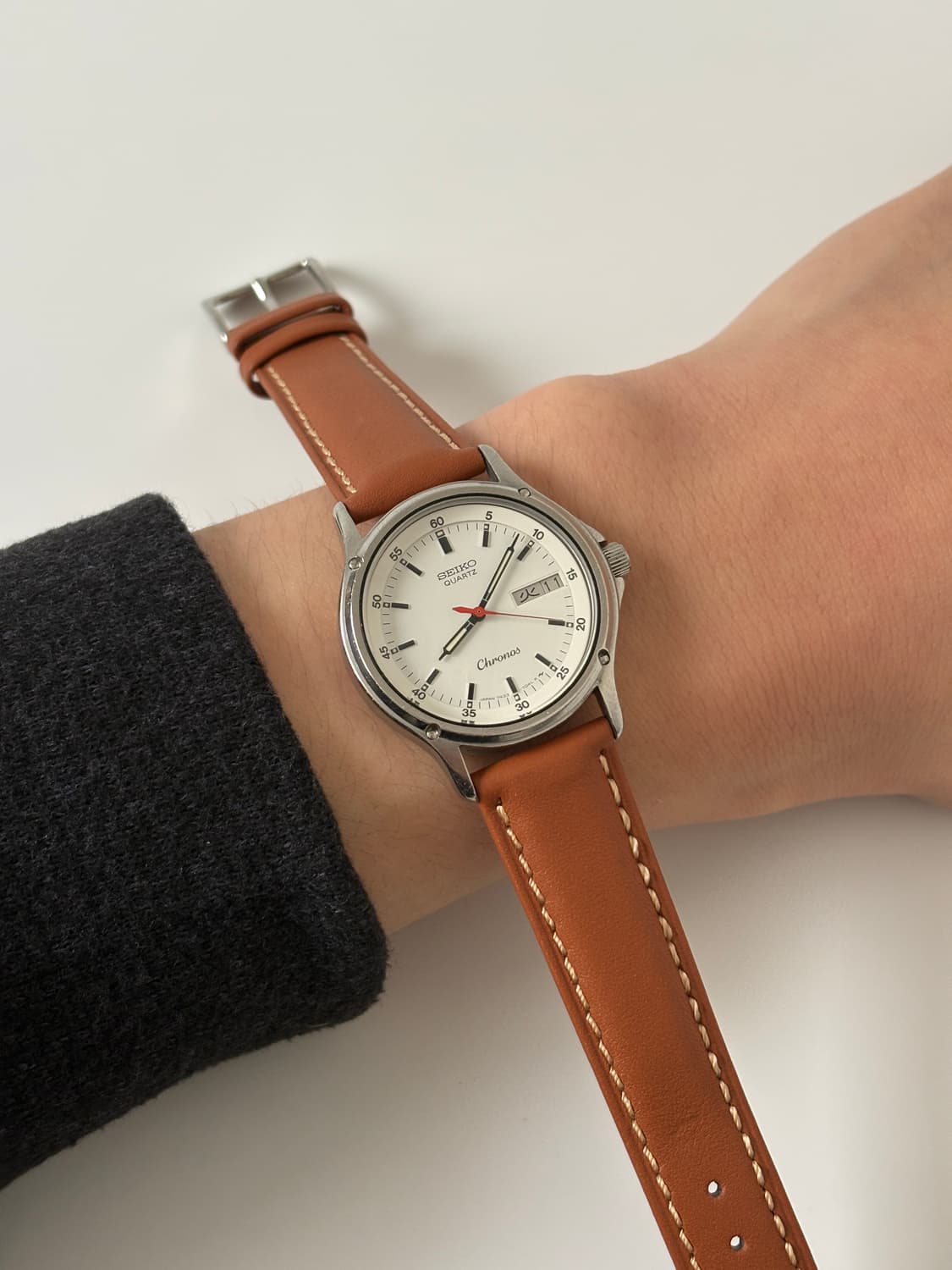 1980s Chronos White Dial Silver Quartz 상품이미지1