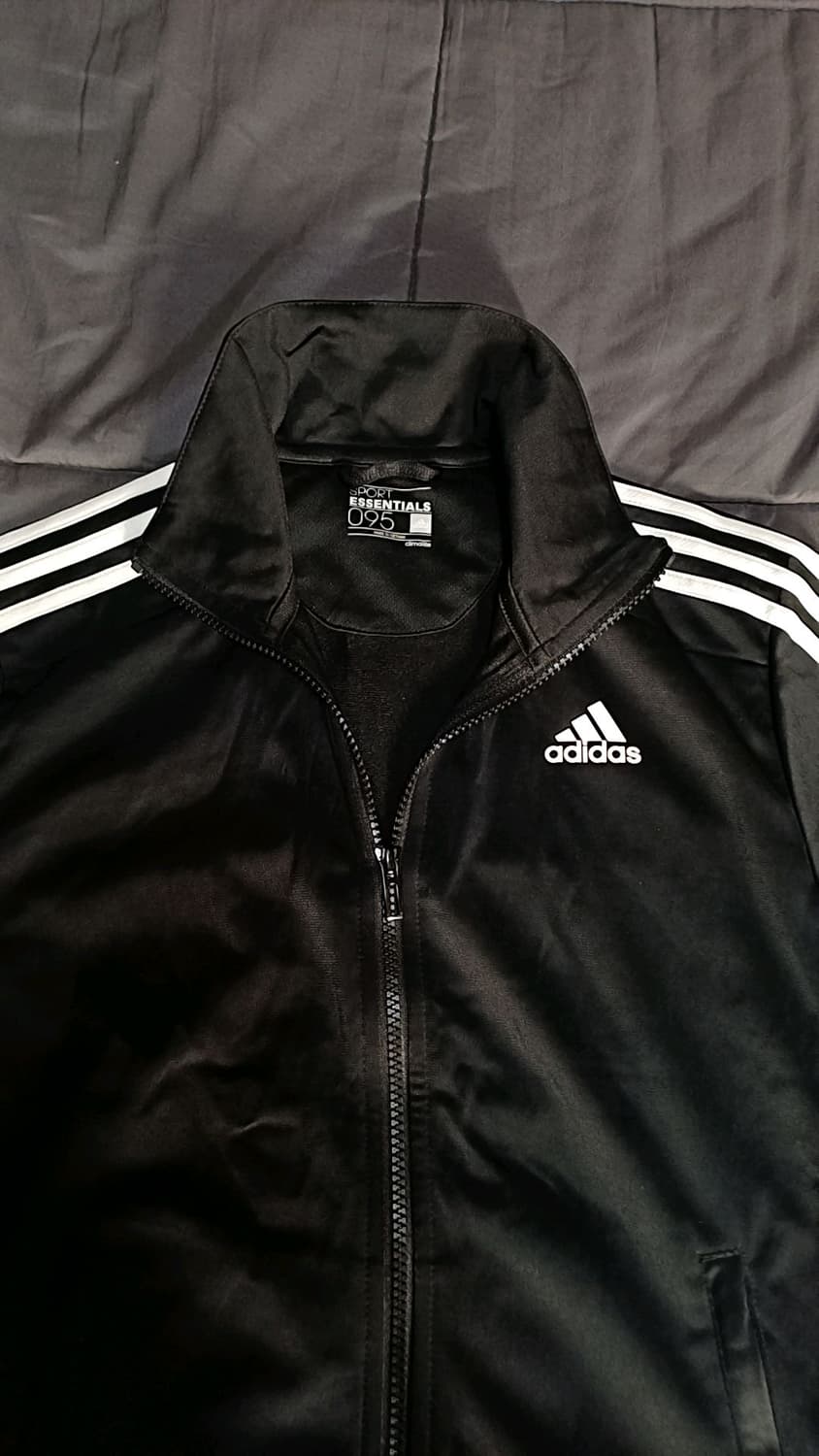 아디다스 저지 95 여성66 가슴50 기장66

 상품이미지2