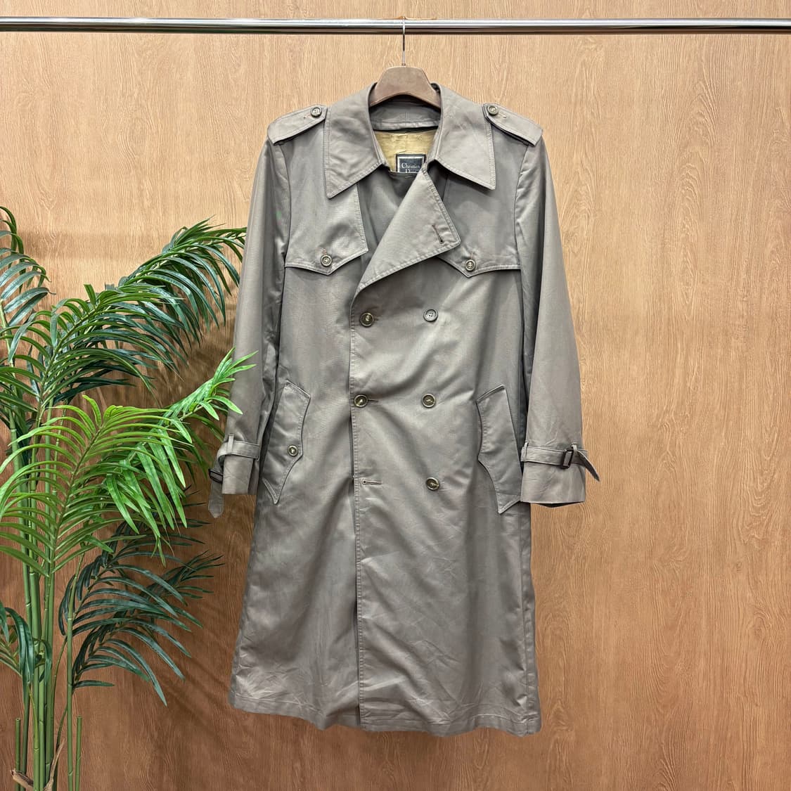 크리스찬 디올 트렌치 코트 소매 스트랩 더블 브레스티드 디테일 그레이 상품이미지1