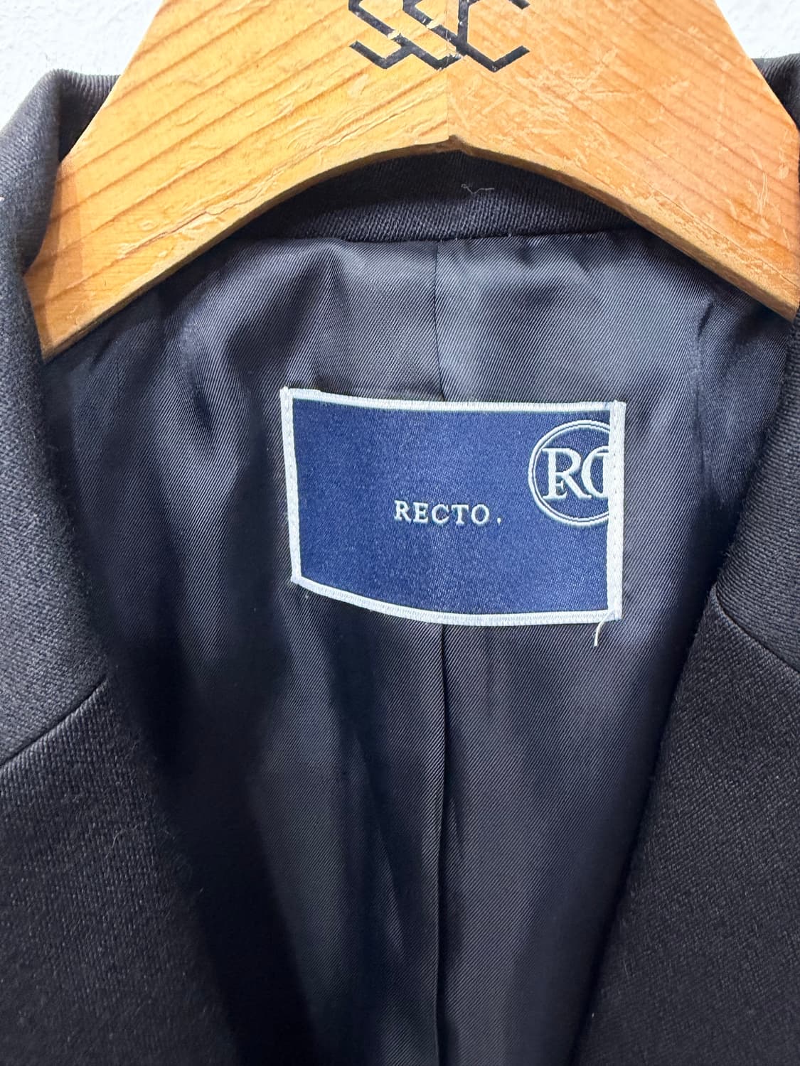 매장판정품) RECTO 렉토 블랙 모재질 더블 자켓 F 상품이미지6