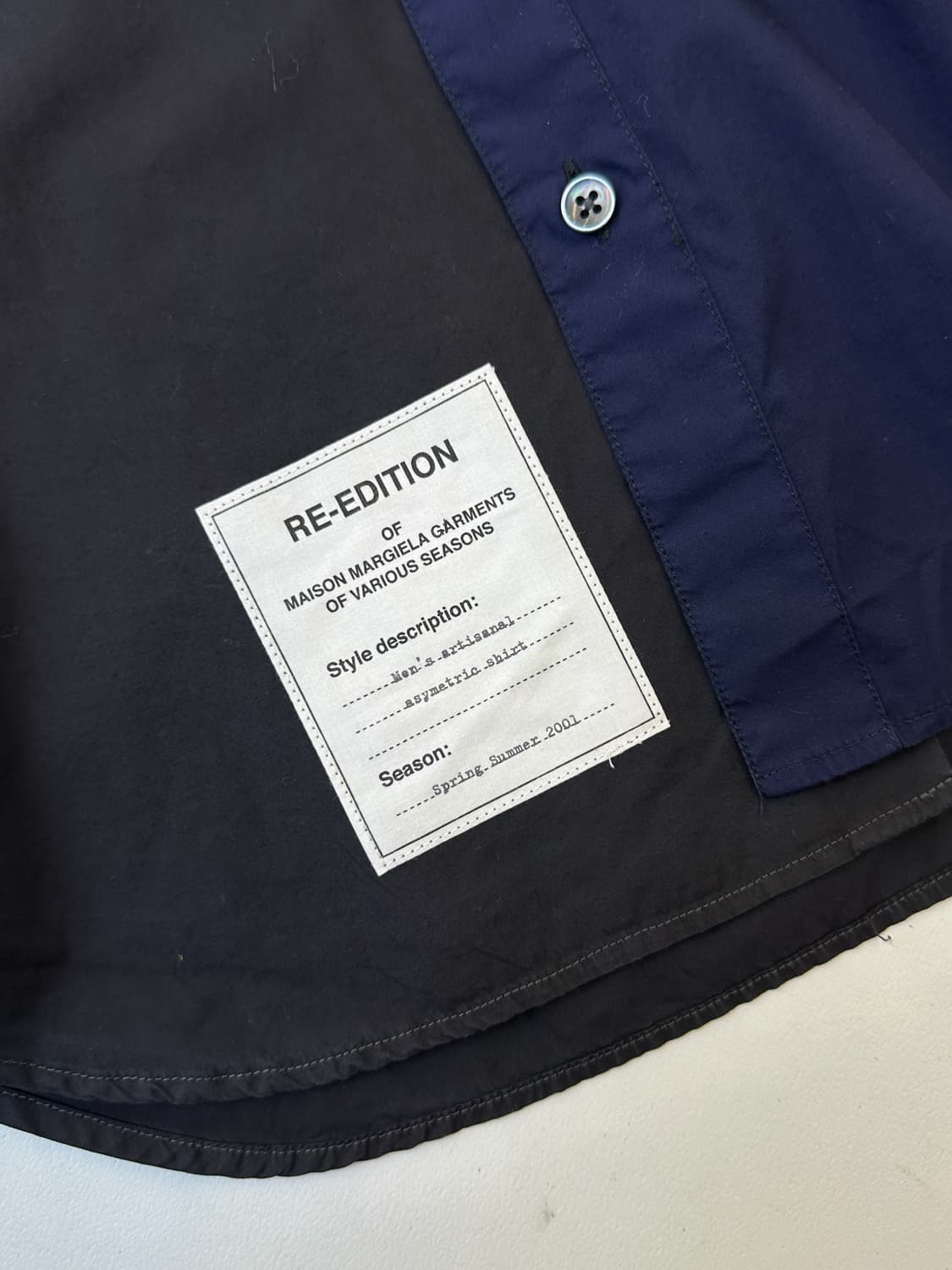 메종 마틴 마르지엘라 01SS 리 에디션 애시메트릭 셔츠 상품이미지4