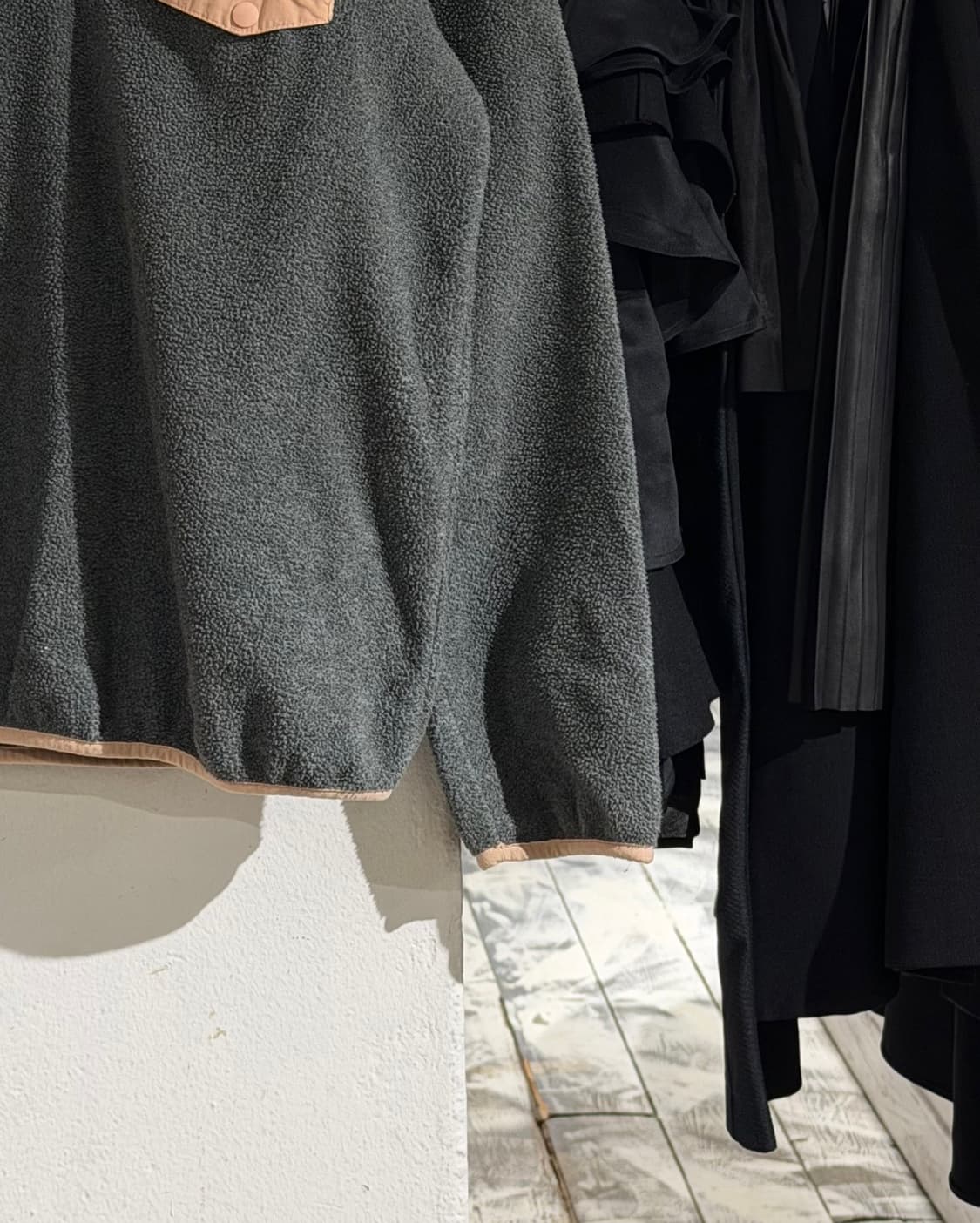 파타고니아 차콜 신칠라 플리스 스냅-T 풀오버 상품이미지6