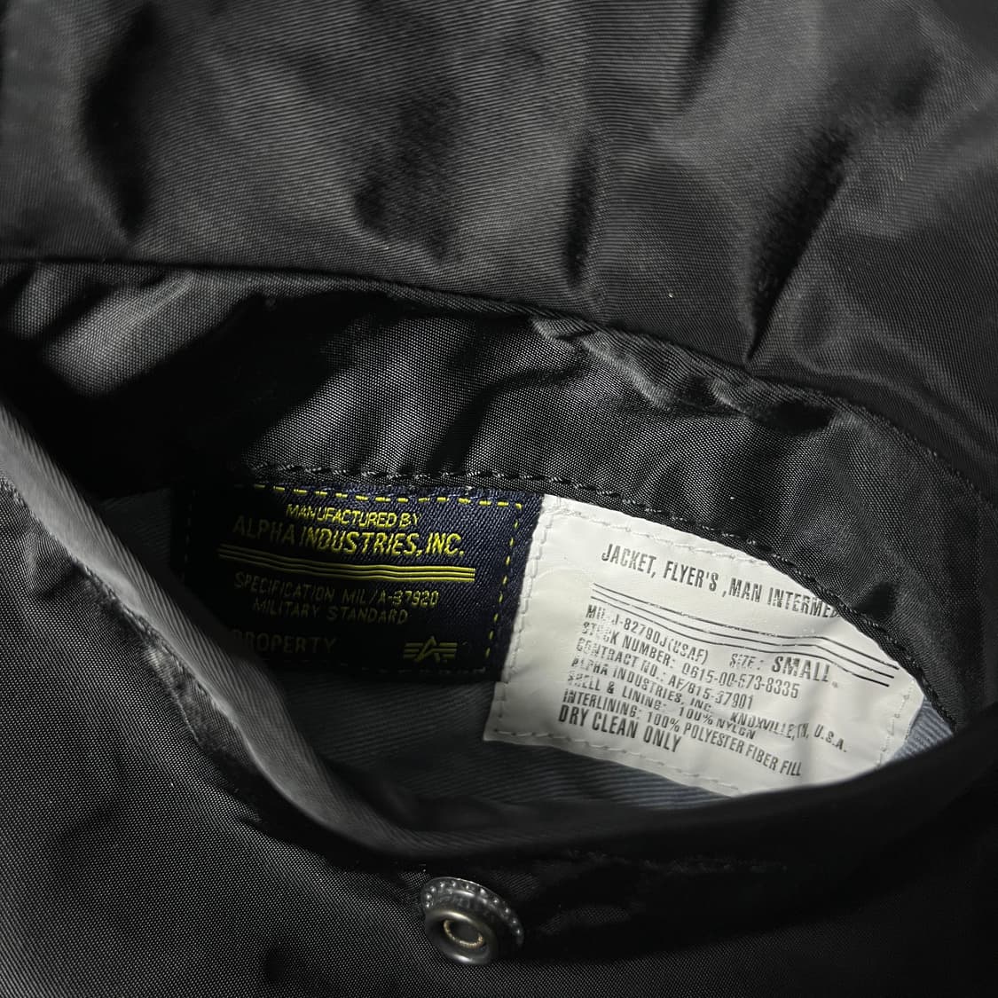 Alpha Industries MA-1 Flight Jacket 상품이미지5