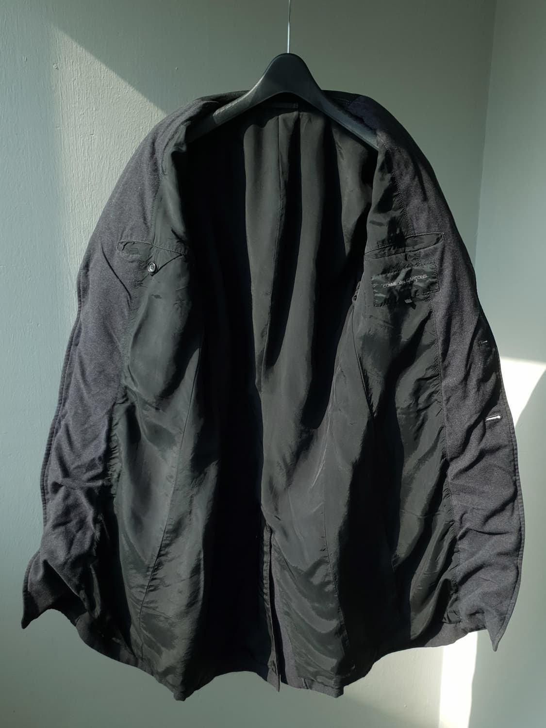 Comme Des Garcons 縮絨
chesterfield coat 상품이미지9