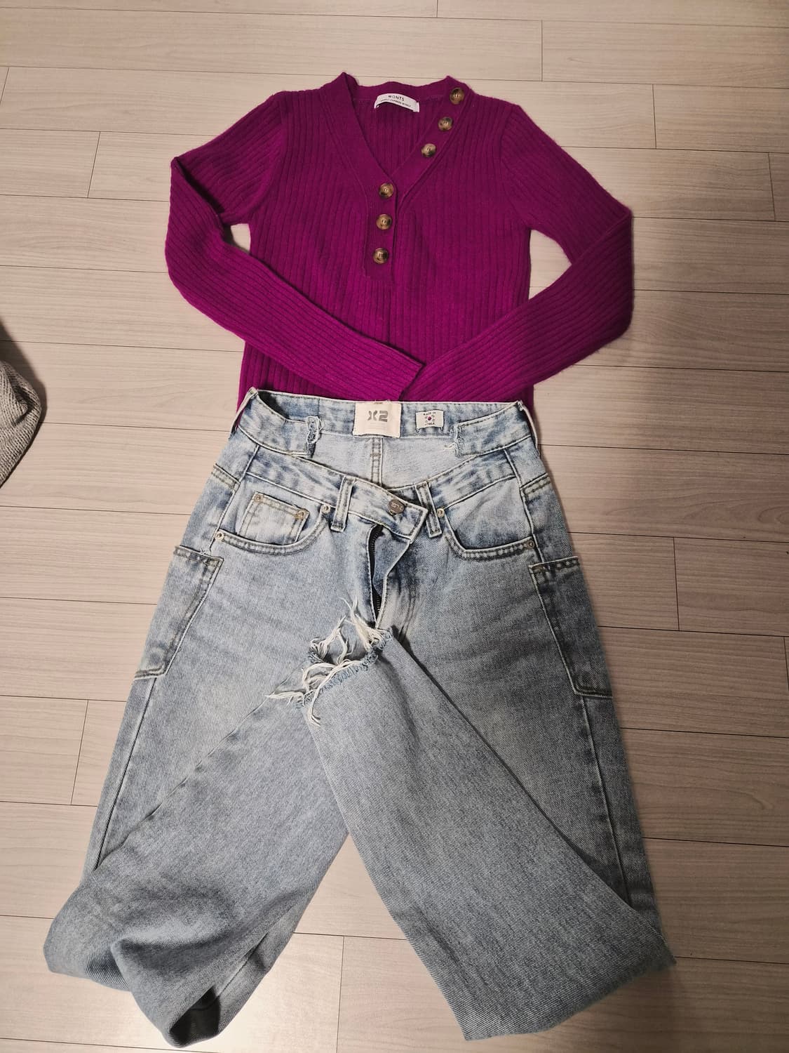 [MONTS] 몬츠783 버튼 브이넥 앙고라 니트 (퍼플) 상품이미지5