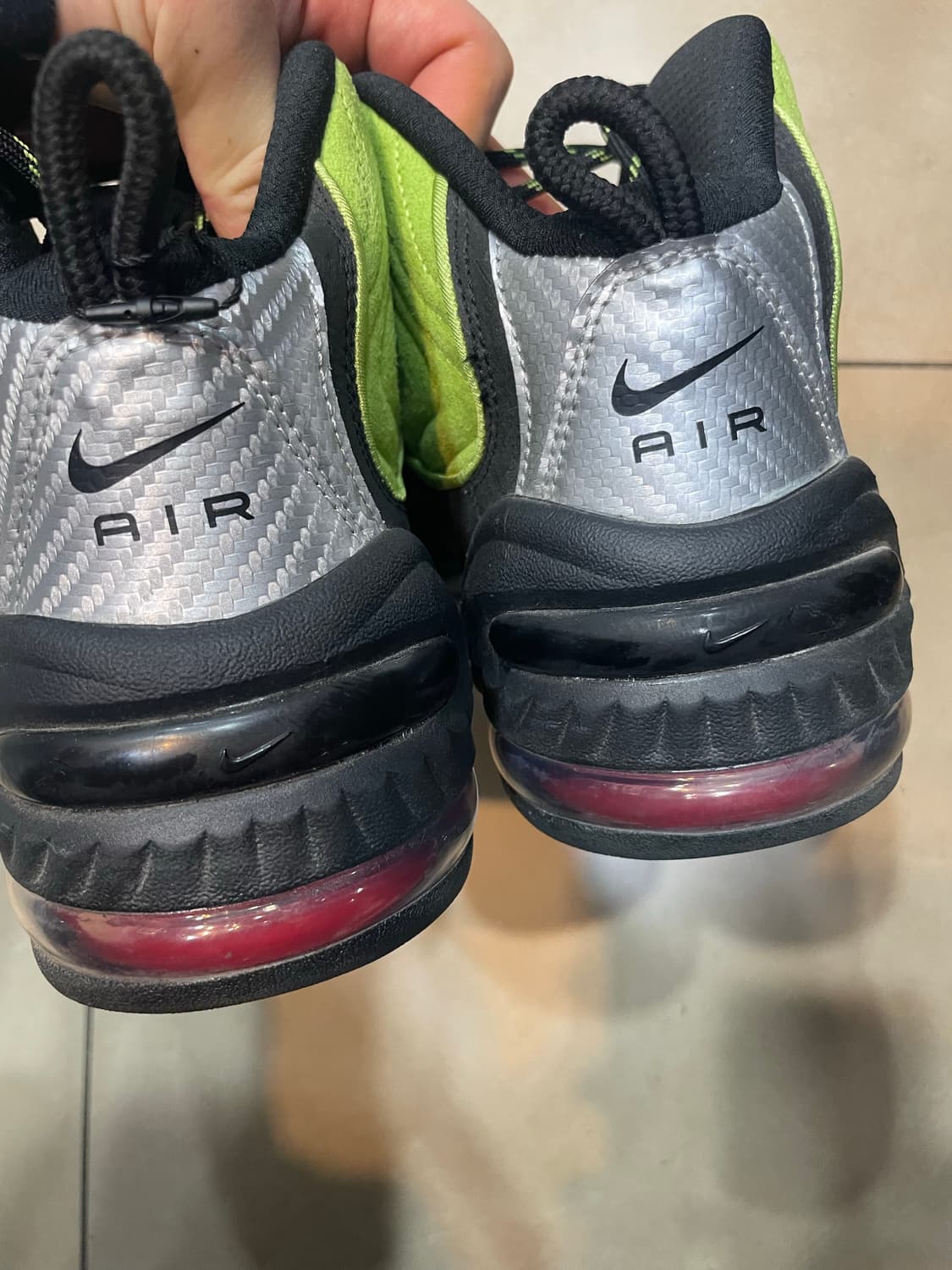 나이키와 스투시의 콜라보, 에어 페니 II 블랙/라임  상품이미지2