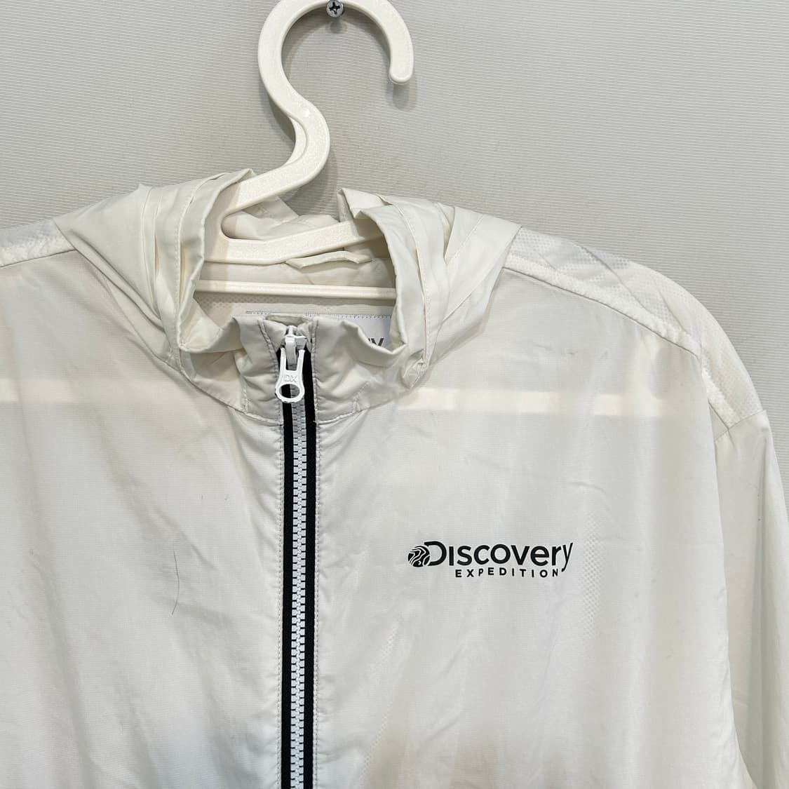 디스커버리 22SS 키즈 바람막이 150 상품이미지2