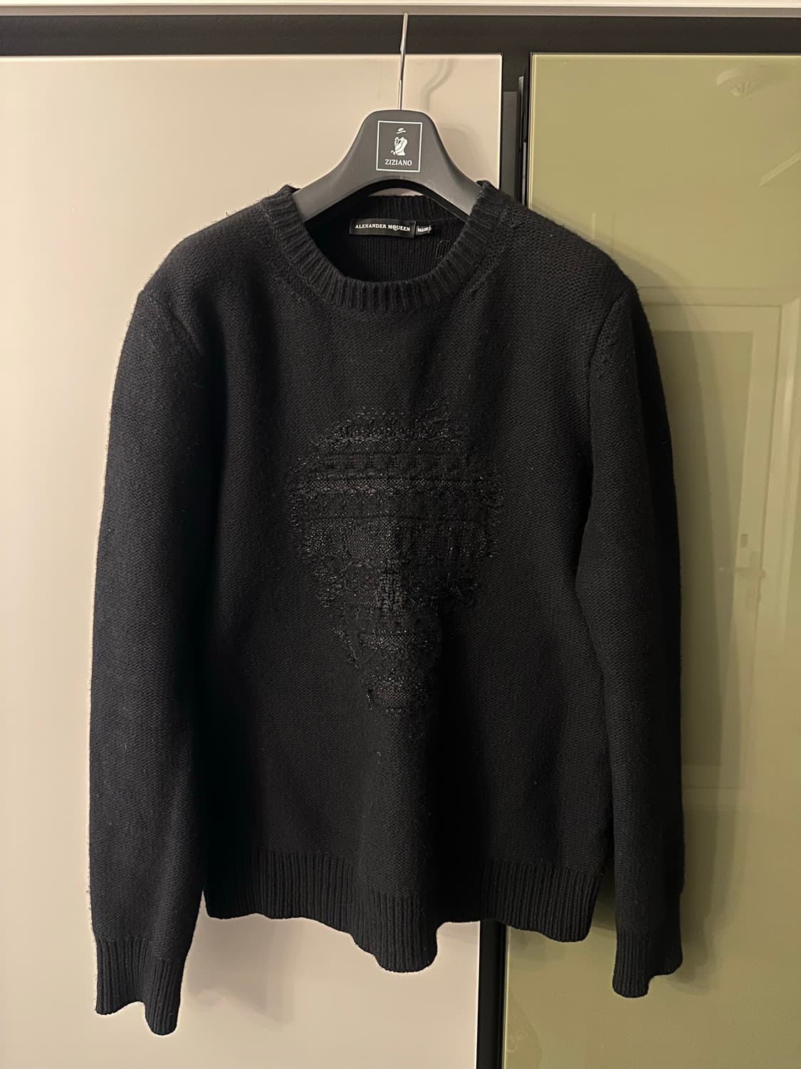 알렉산더 맥퀸 캐시미어 스컬 니트 상품이미지1