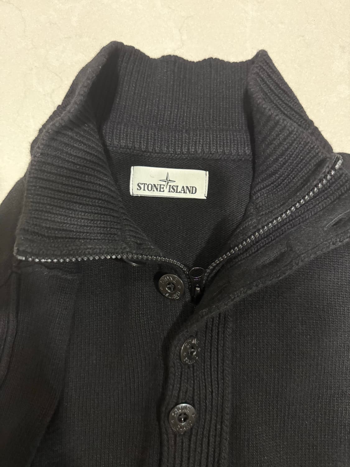 [당일출고,L사이즈] 새상품급 스톤아일랜드 램스울 반집업 니트 상품이미지3