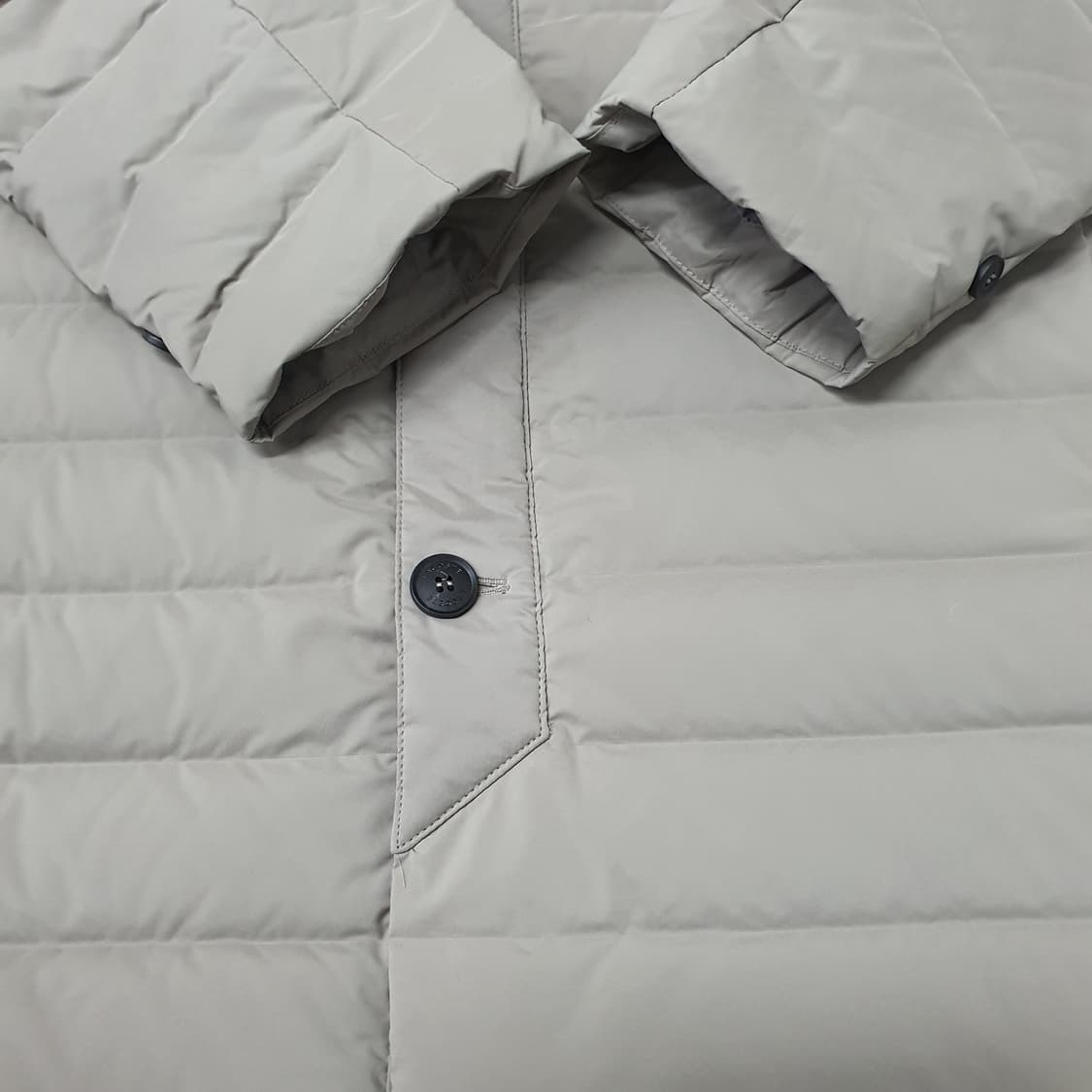 라코스테 구스다운 롱 경량패딩 남자105 상품이미지5