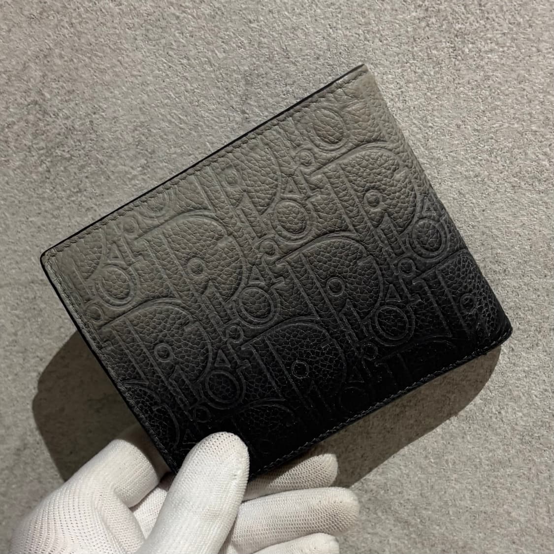 A+ OS사이즈 디올 그래비티 그라데이션 포켓 반지갑 블랙그레이 상품이미지2