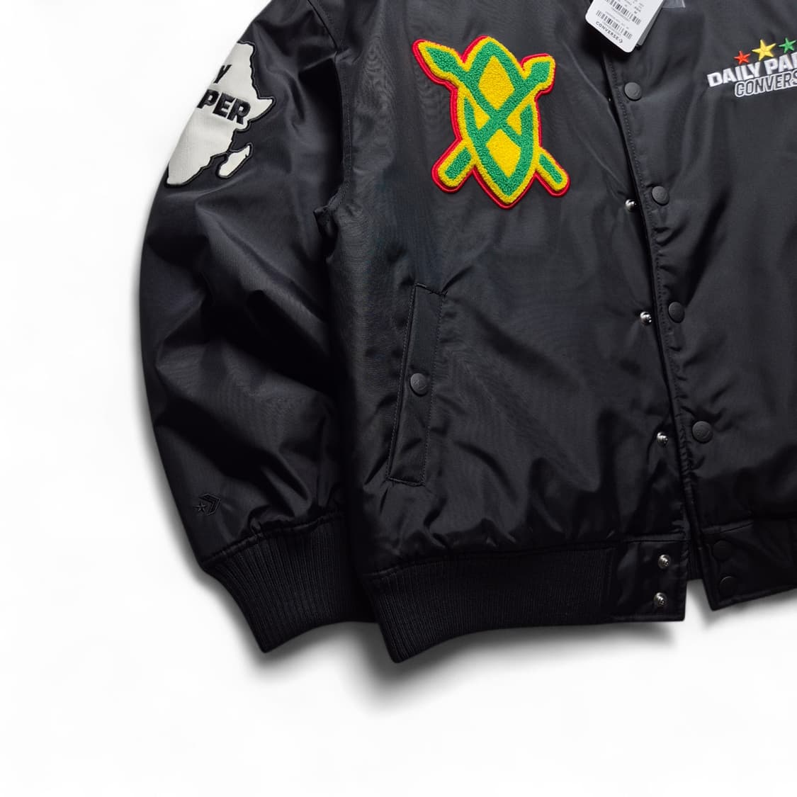 [새상품][S] 컨버스x데일리페이퍼 스타디움 자켓 상품이미지4